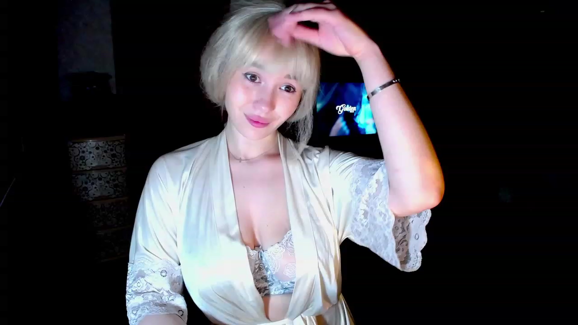 Gallery image thumbnail from AmateurSarah's myfreecams stream on, 06/04/2023, 20:24 image 12 of 20