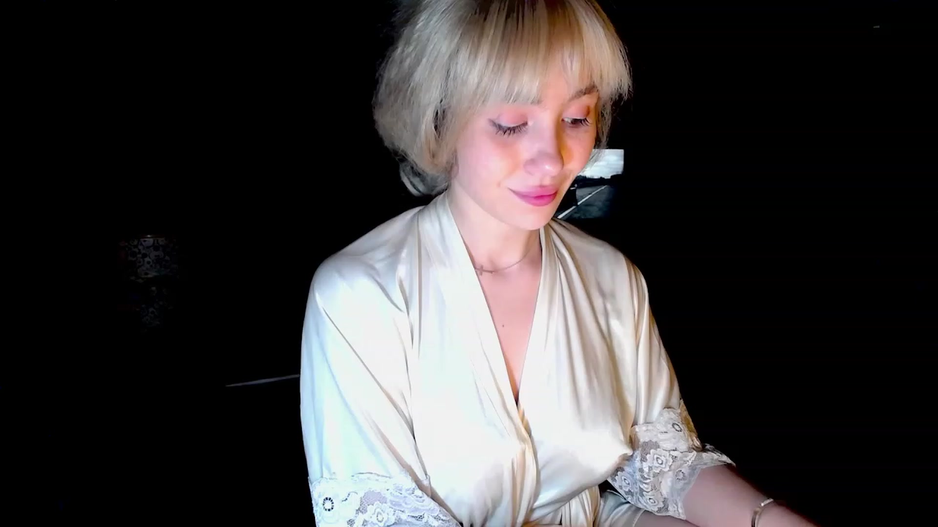 Gallery image thumbnail from AmateurSarah's myfreecams stream on, 06/04/2023, 20:24 image 7 of 20