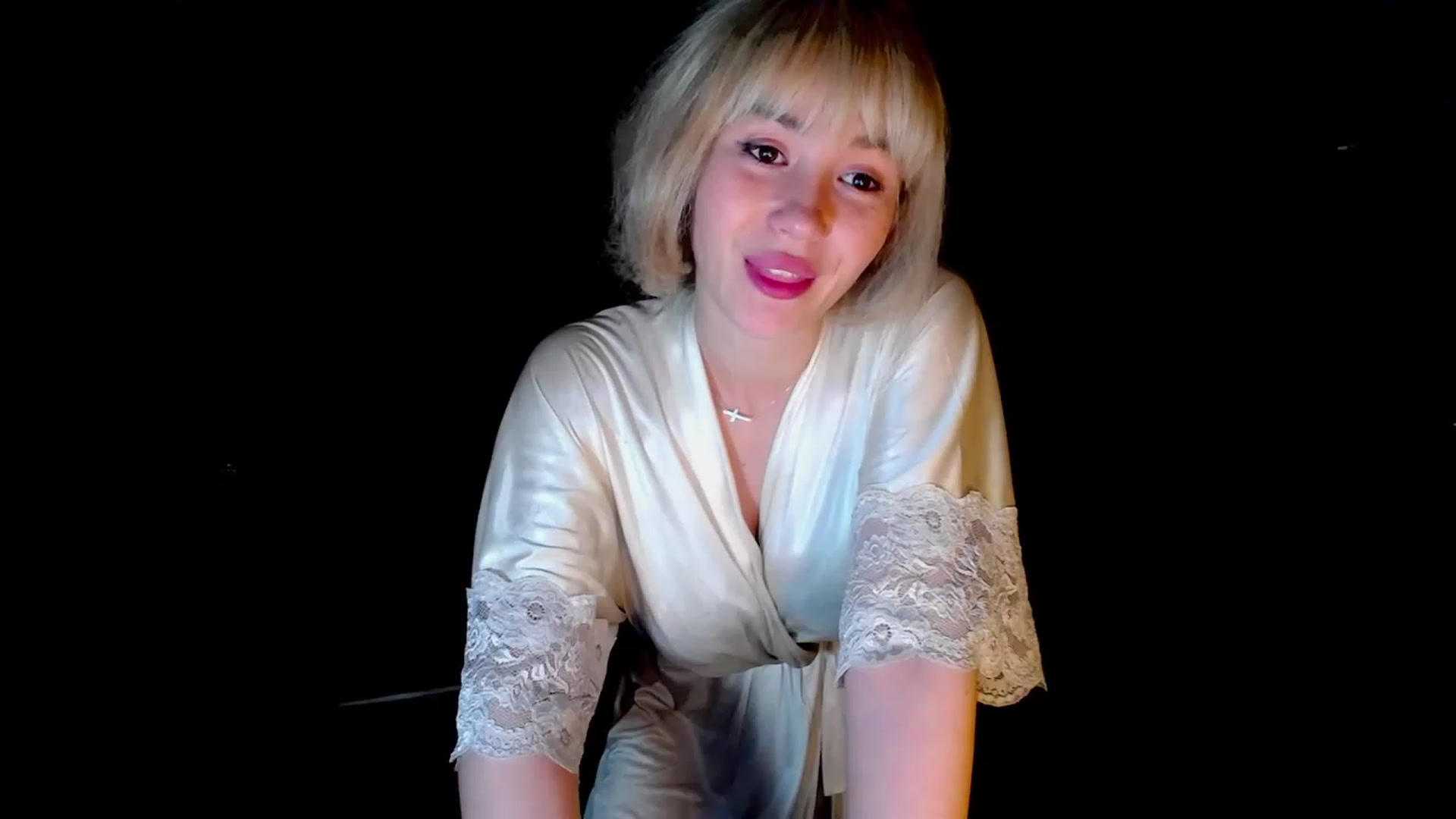 Gallery image thumbnail from AmateurSarah's myfreecams stream on, 06/04/2023, 20:24 image 4 of 20