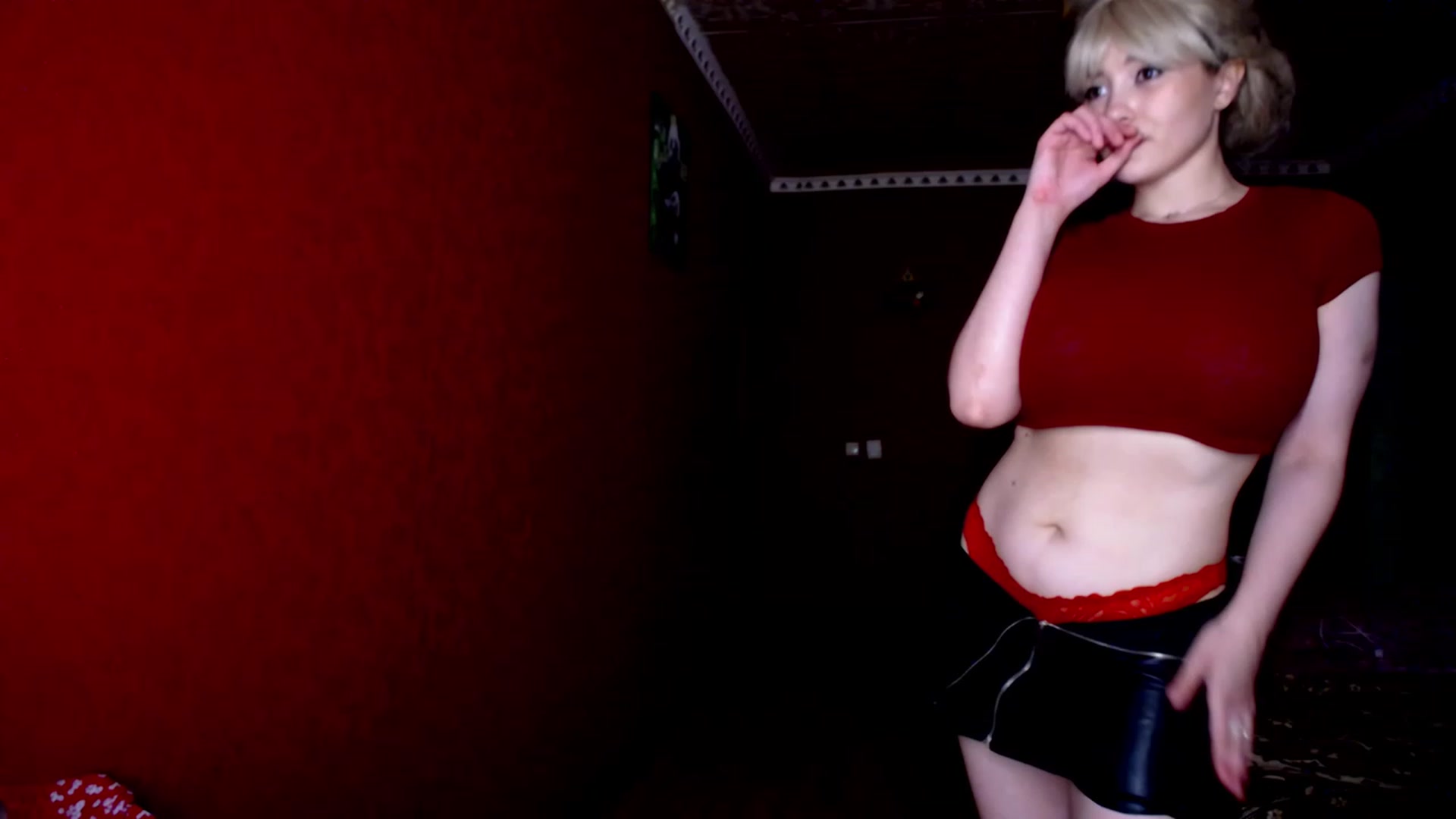 Gallery image thumbnail from AmateurSarah's myfreecams stream on, 06/17/2023, 21:07 image 9 of 20