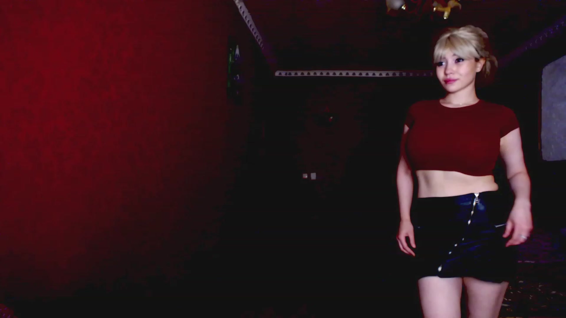 Gallery image thumbnail from AmateurSarah's myfreecams stream on, 06/17/2023, 21:07 image 8 of 20