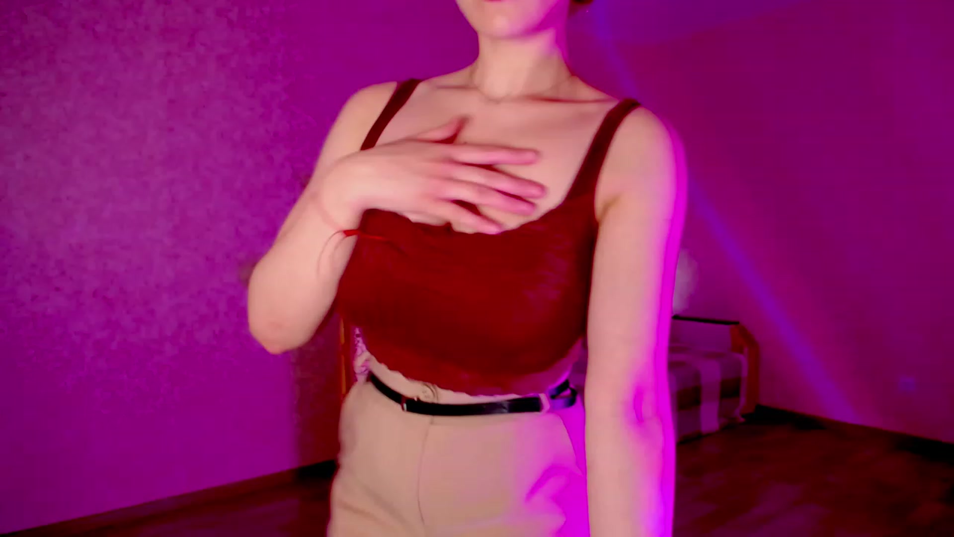 Gallery image thumbnail from AmateurSarah's myfreecams stream on, 06/29/2023, 19:48 image 1 of 20