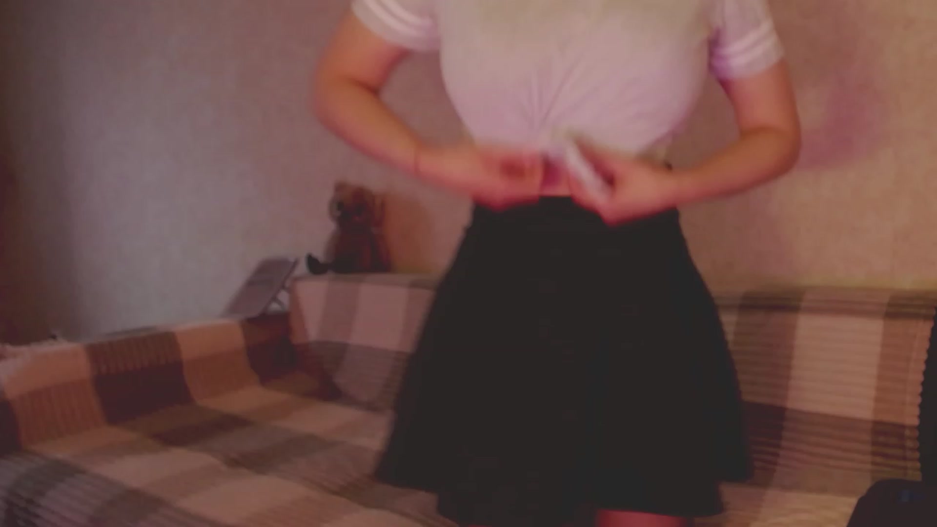 Gallery image thumbnail from AmateurSarah's myfreecams stream on, 09/09/2023, 11:01 image 17 of 20