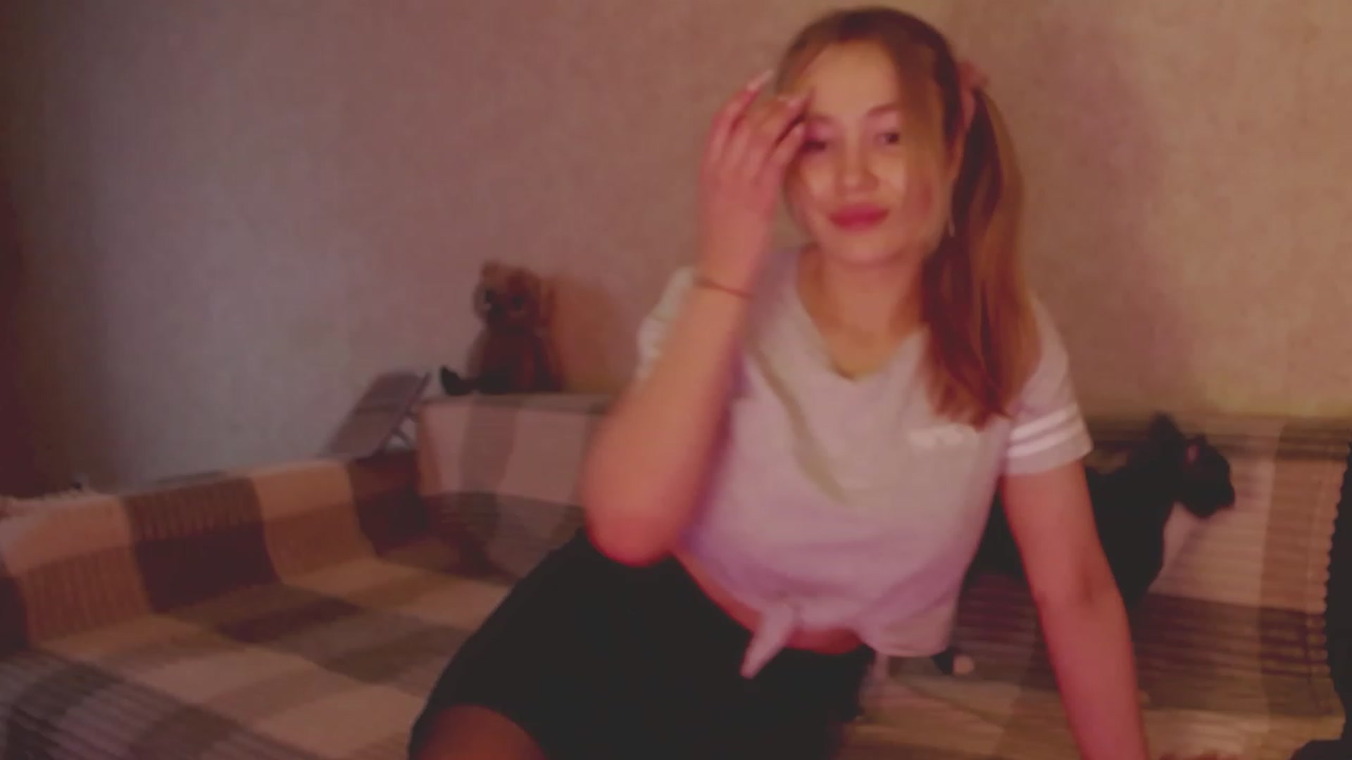 Gallery image thumbnail from AmateurSarah's myfreecams stream on, 09/09/2023, 11:01 image 11 of 20