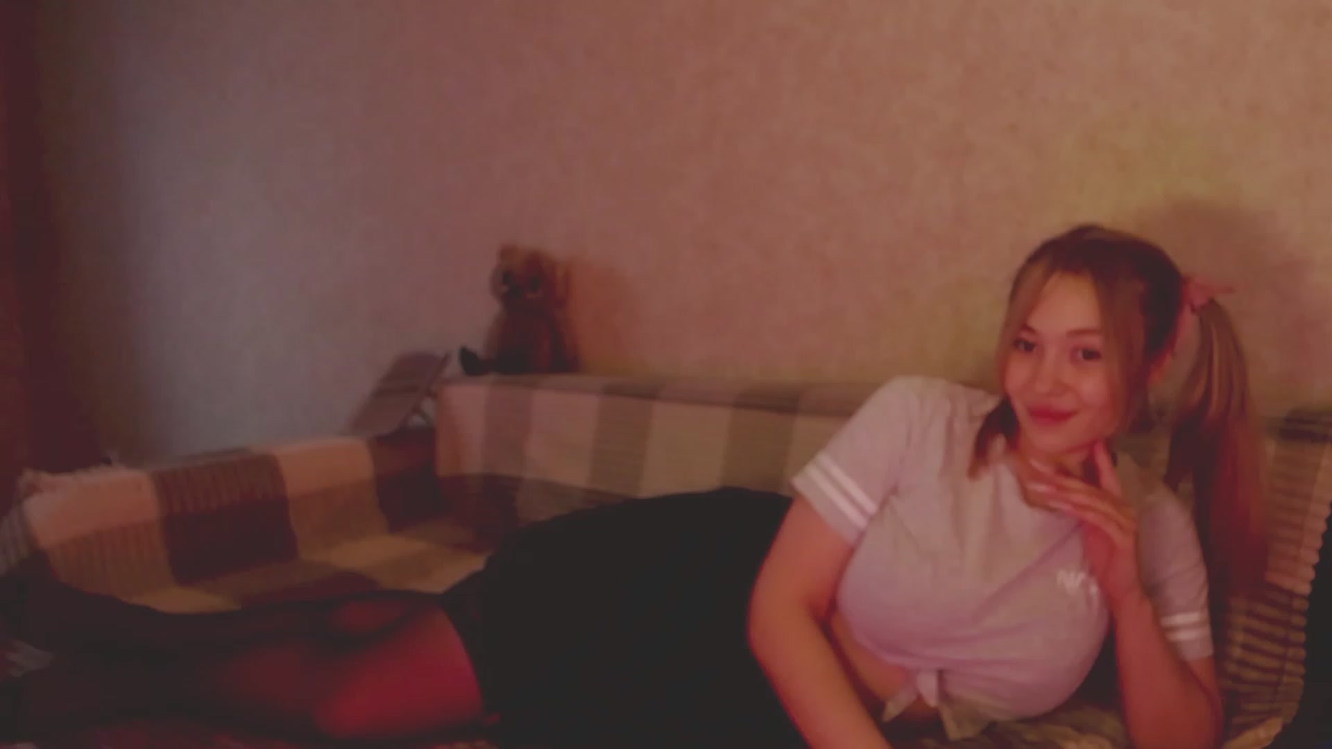 Gallery image thumbnail from AmateurSarah's myfreecams stream on, 09/09/2023, 11:01 image 4 of 20