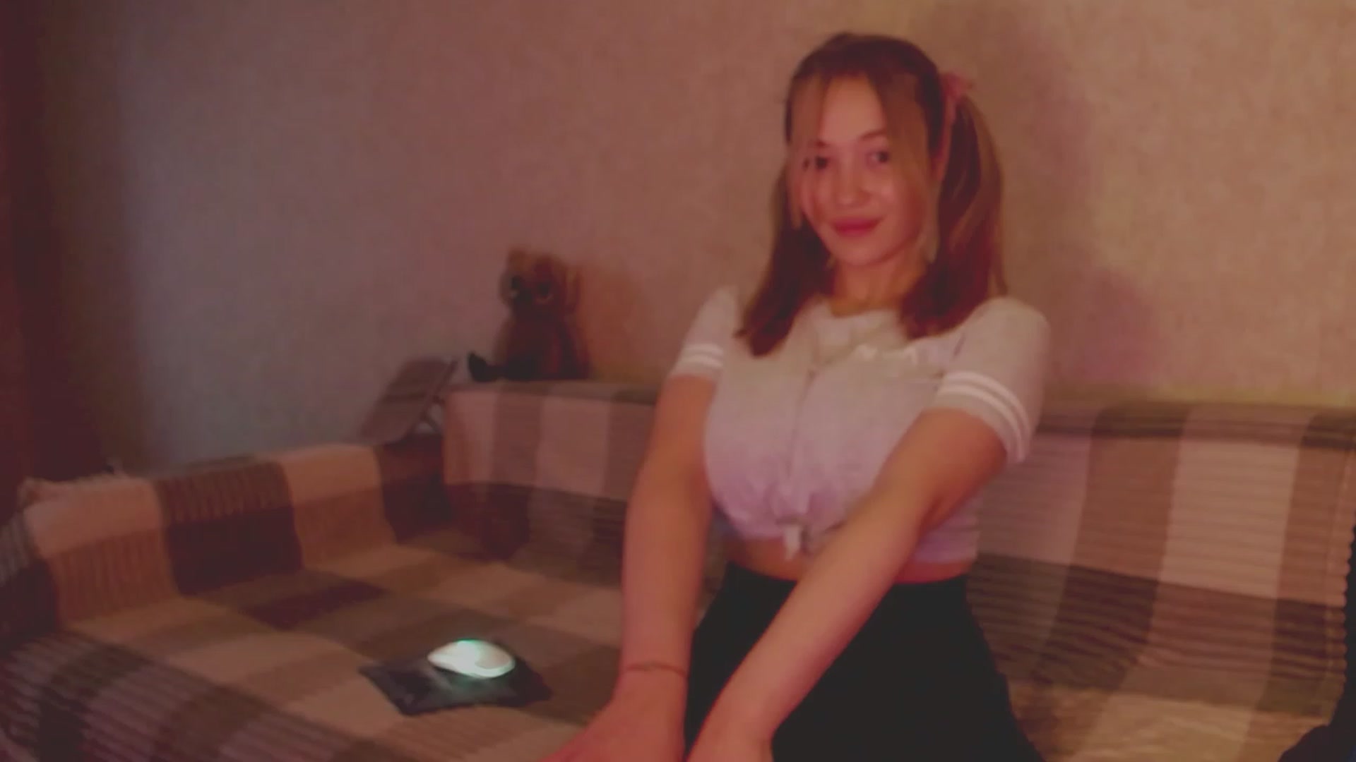 Gallery image thumbnail from AmateurSarah's myfreecams stream on, 09/09/2023, 11:01 image 2 of 20