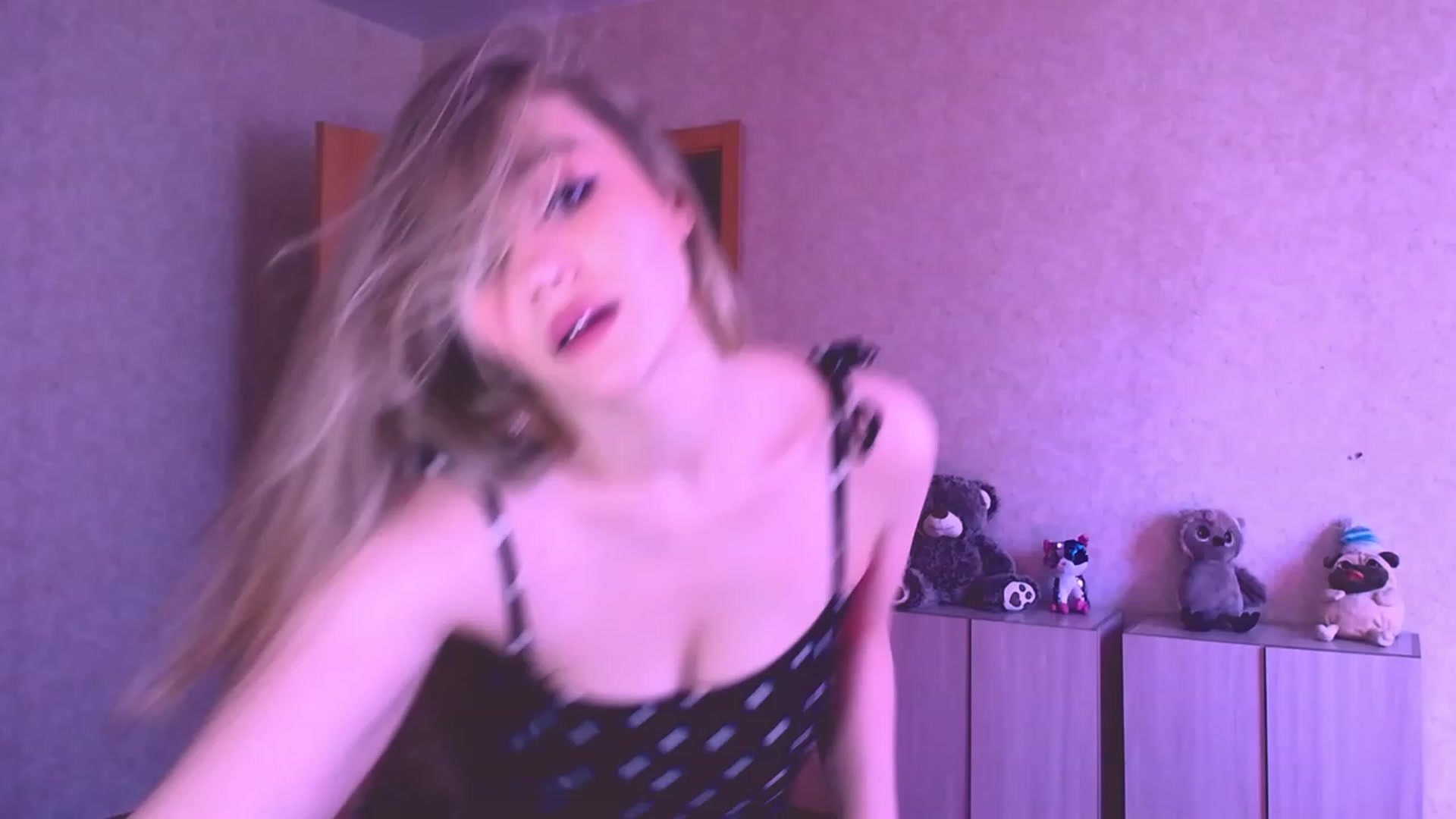 Gallery image thumbnail from AmateurSarah's myfreecams stream on, 09/16/2023, 12:04 image 7 of 20