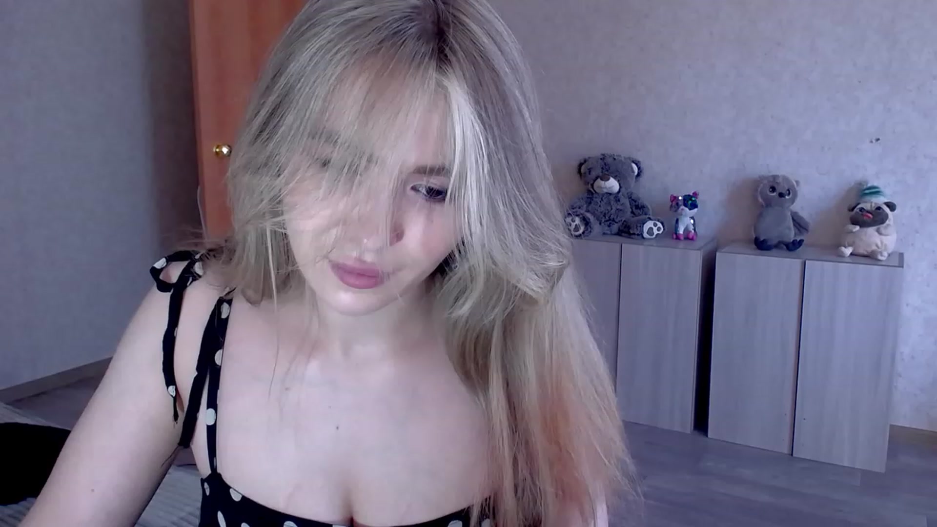 Gallery image thumbnail from AmateurSarah's myfreecams stream on, 09/16/2023, 12:04 image 20 of 20