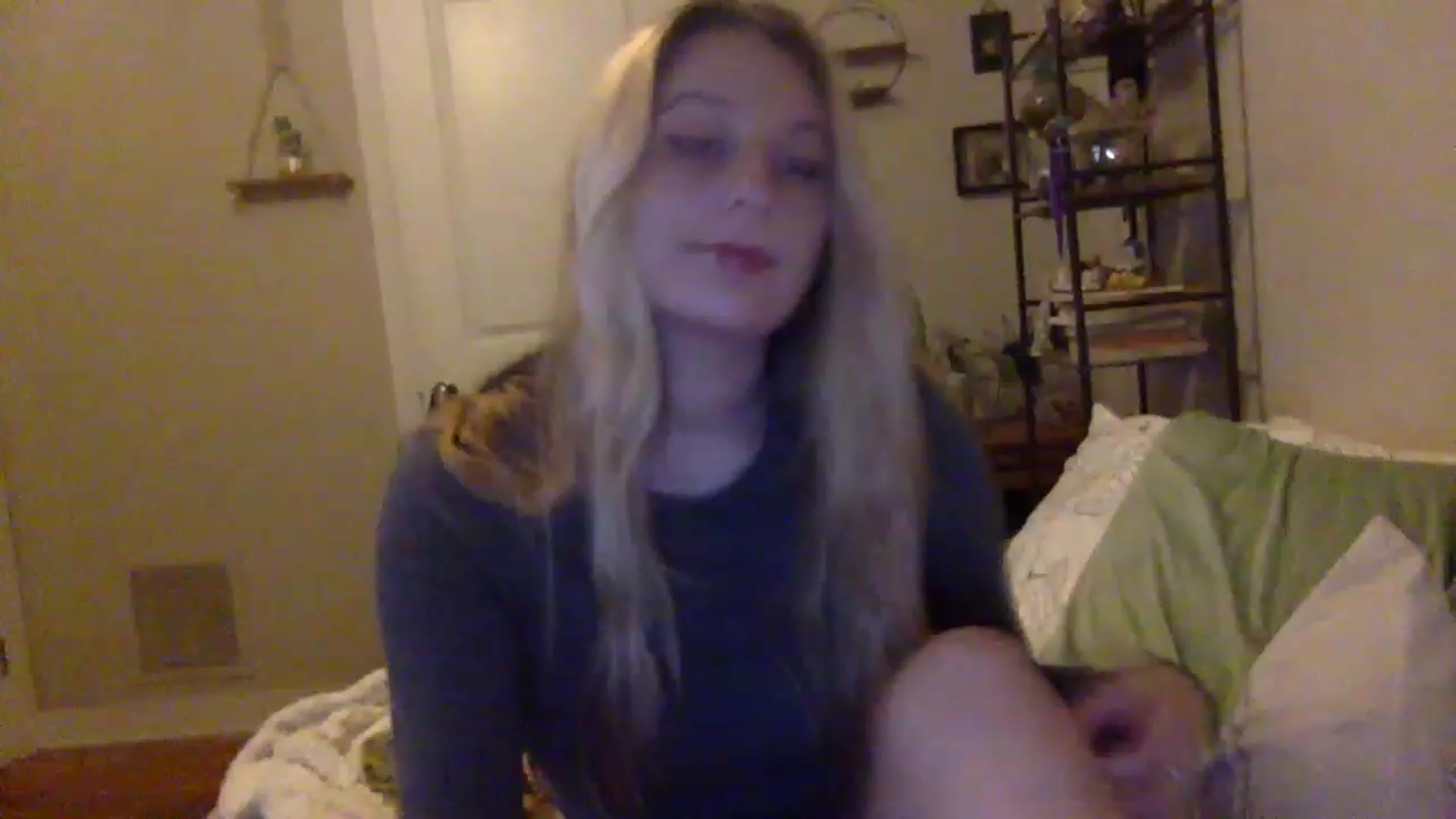 Gallery image thumbnail from Amateurblonde's myfreecams stream on, 02/09/2023, 11:10 image 3 of 20