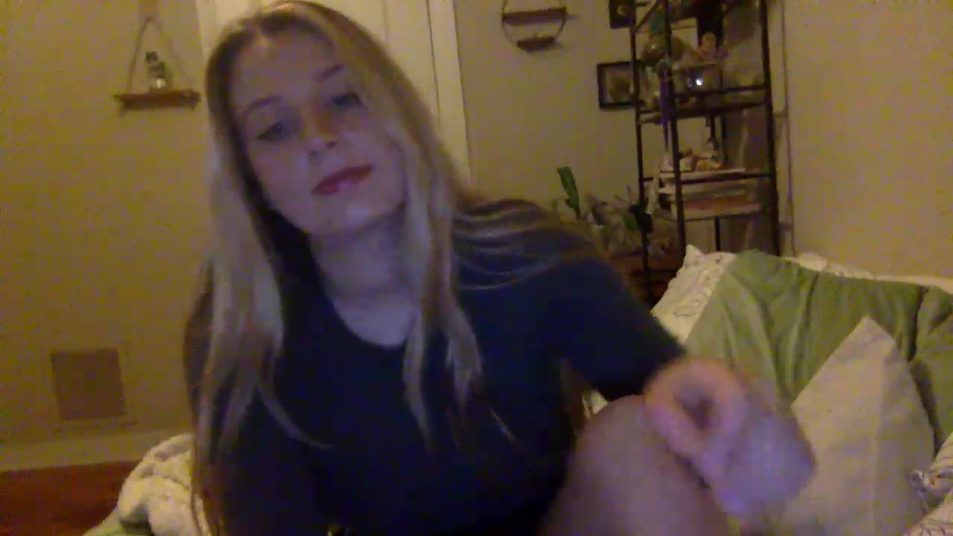 Gallery image thumbnail from Amateurblonde's myfreecams stream on, 02/09/2023, 11:10 image 14 of 20