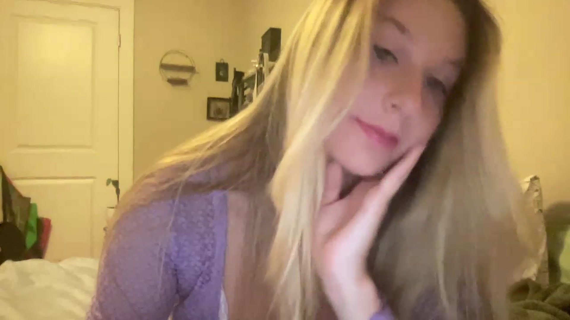 Gallery image thumbnail from Amateurblonde's myfreecams stream on, 06/24/2023, 06:49 image 13 of 20