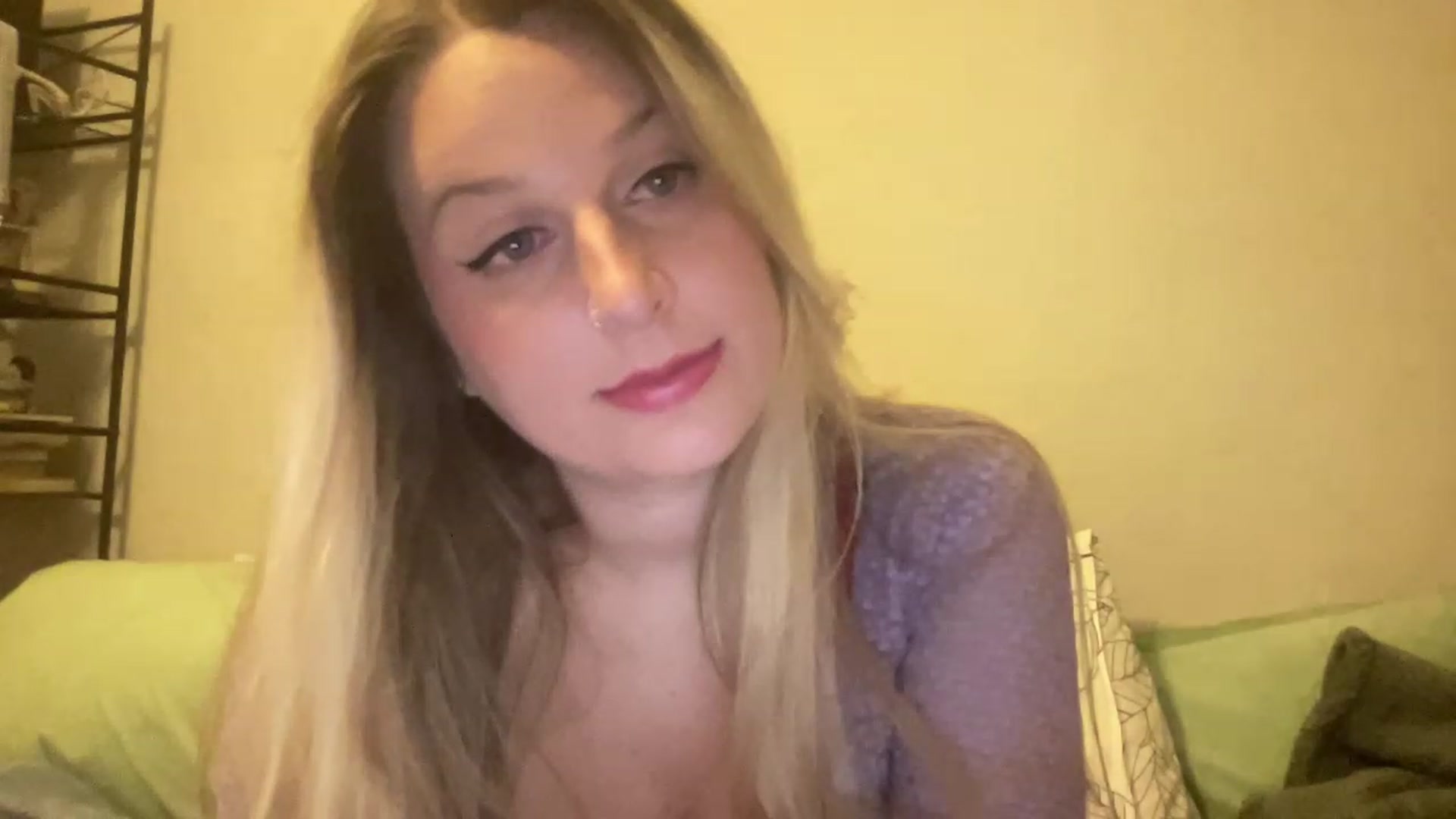 Gallery image thumbnail from Amateurblonde's myfreecams stream on, 06/24/2023, 06:49 image 5 of 20