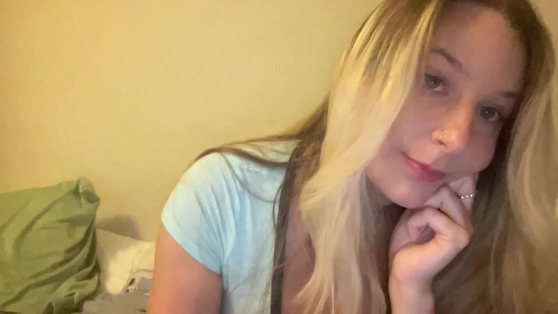 Gallery image thumbnail from Amateurblonde's myfreecams stream on, 06/28/2023, 06:18 image 19 of 20