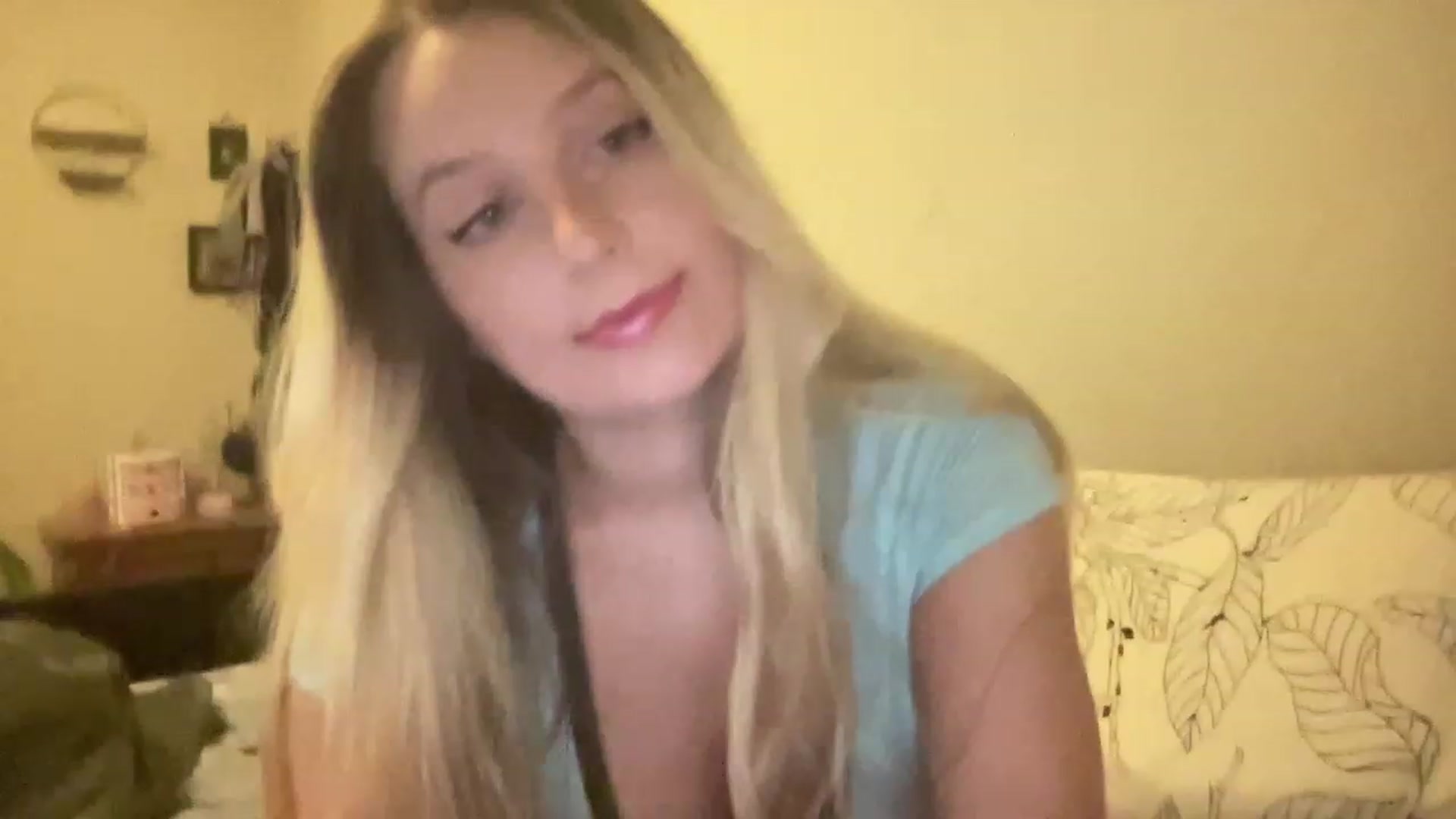 Gallery image thumbnail from Amateurblonde's myfreecams stream on, 06/28/2023, 07:54 image 6 of 20