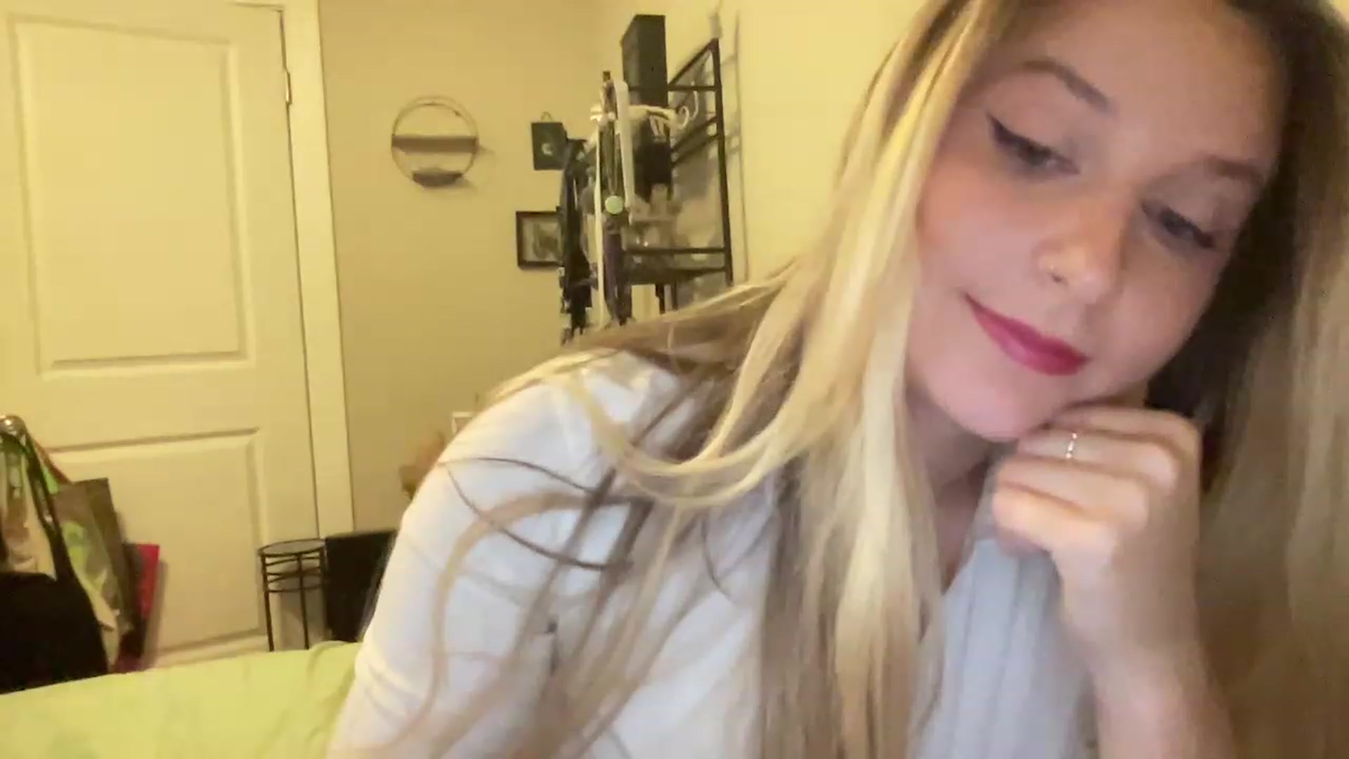Gallery image thumbnail from Amateurblonde's myfreecams stream on, 07/29/2023, 08:28 image 4 of 20