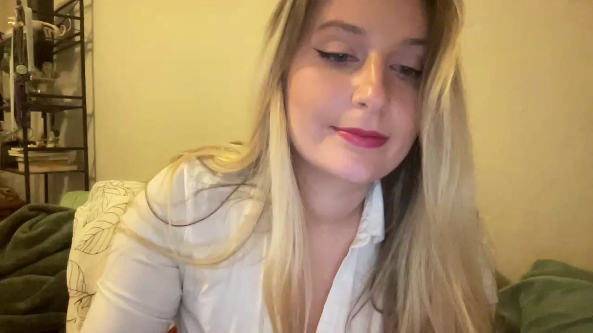 Gallery image thumbnail from Amateurblonde's myfreecams stream on, 07/29/2023, 08:28 image 17 of 20