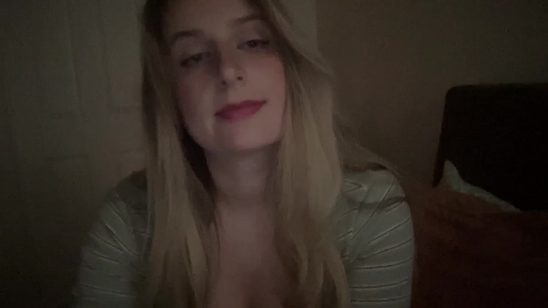 Gallery image thumbnail from Amateurblonde's myfreecams stream on, 01/03/2024, 01:44 image 20 of 20