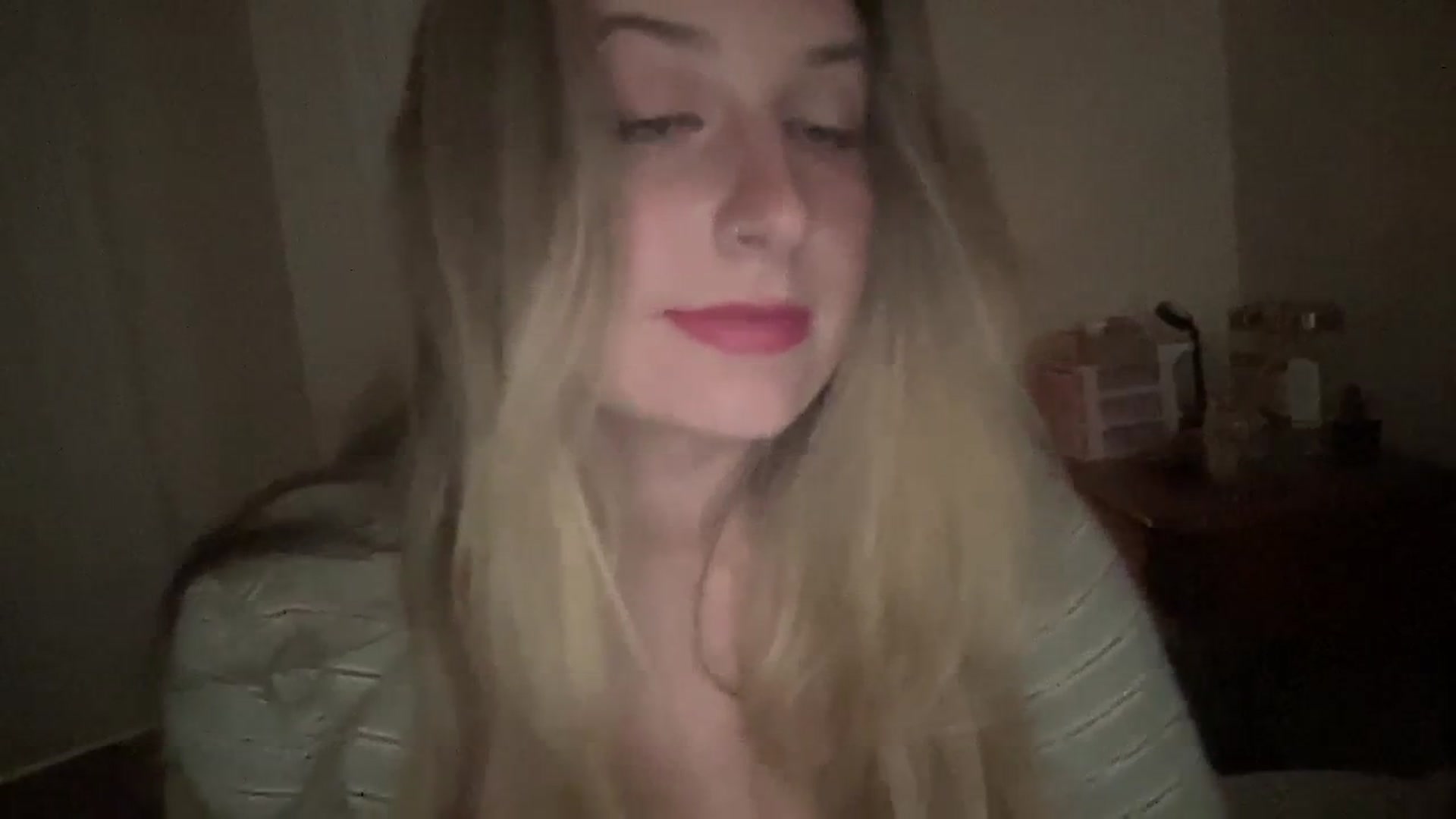 Gallery image thumbnail from Amateurblonde's myfreecams stream on, 01/03/2024, 01:44 image 5 of 20