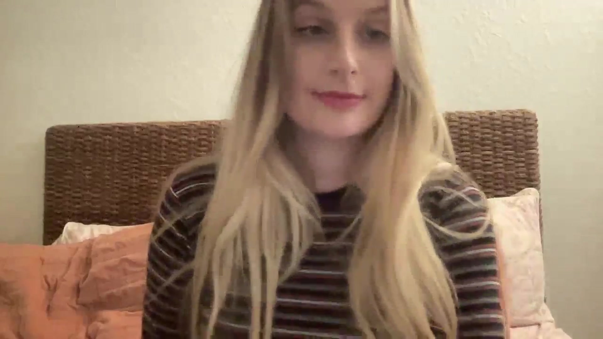 Gallery image thumbnail from Amateurblonde's myfreecams stream on, 02/16/2024, 17:47 image 19 of 20
