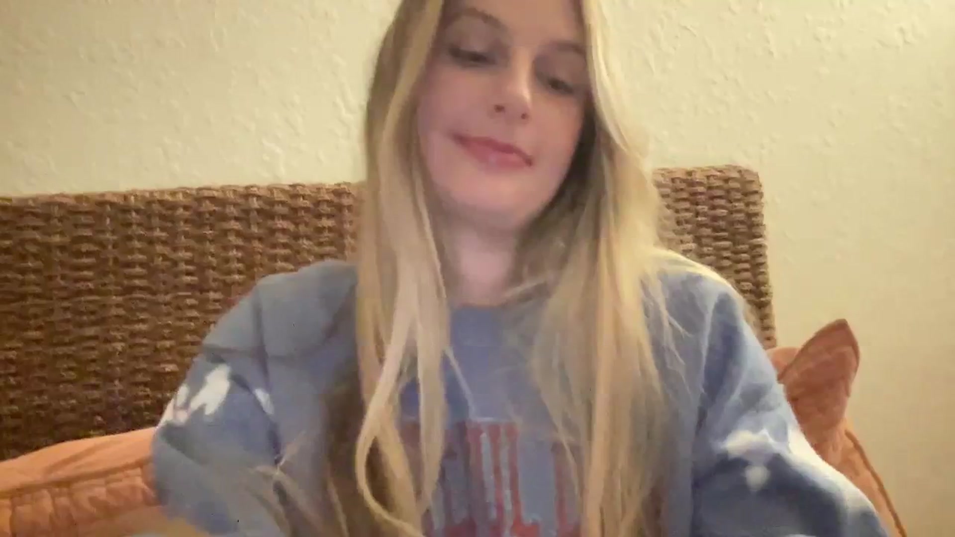 Gallery image thumbnail from Amateurblonde's myfreecams stream on, 02/28/2024, 07:28 image 19 of 20
