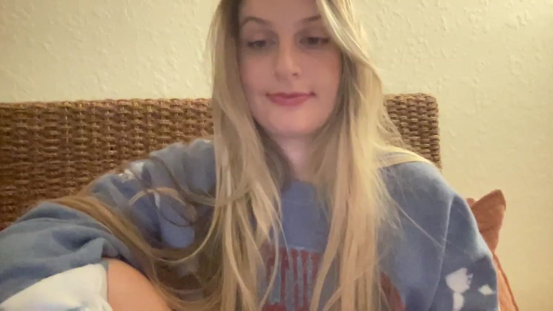 Gallery image thumbnail from Amateurblonde's myfreecams stream on, 02/28/2024, 07:28 image 2 of 20