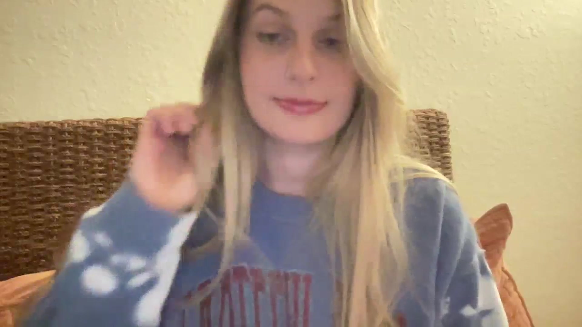Gallery image thumbnail from Amateurblonde's myfreecams stream on, 02/28/2024, 07:28 image 14 of 20