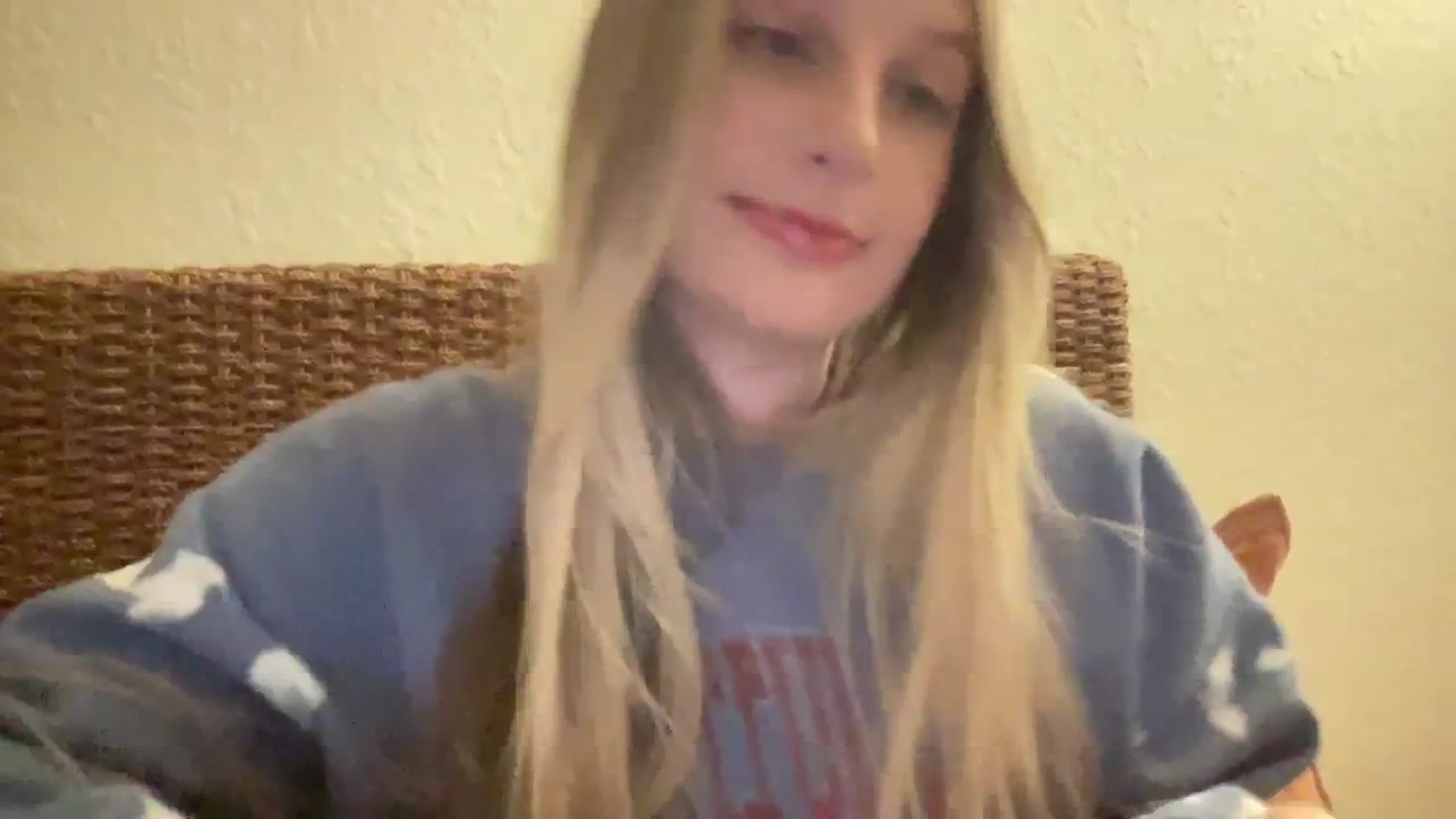 Gallery image thumbnail from Amateurblonde's myfreecams stream on, 02/28/2024, 07:28 image 12 of 20