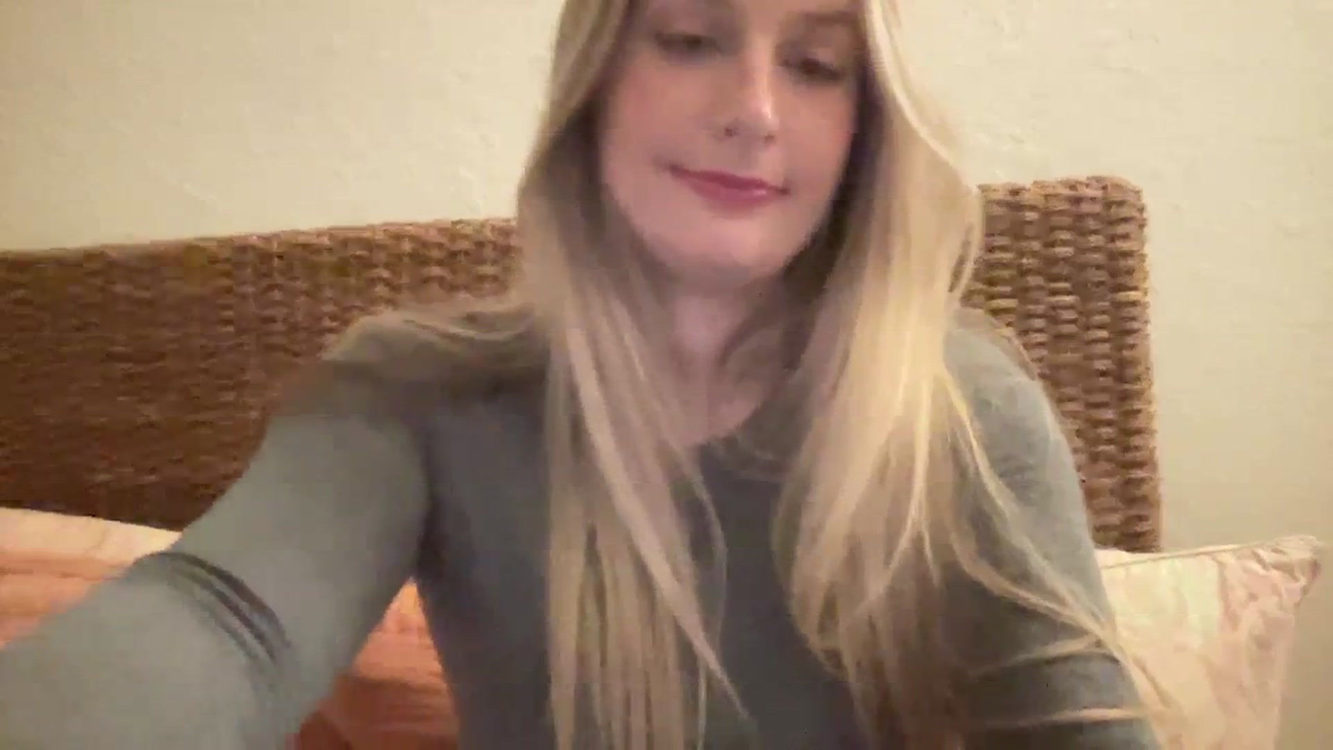 Gallery image thumbnail from Amateurblonde's myfreecams stream on, 03/01/2024, 09:11 image 5 of 20
