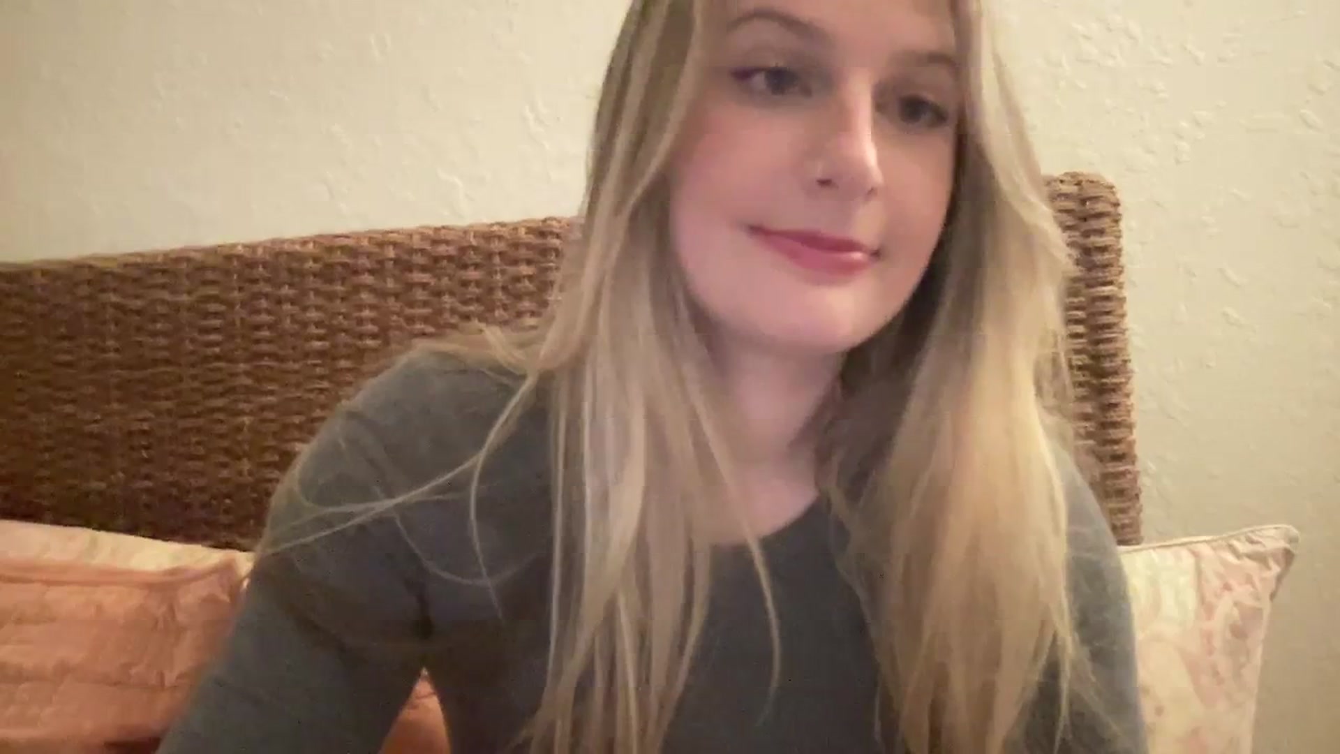 Gallery image thumbnail from Amateurblonde's myfreecams stream on, 03/01/2024, 09:11 image 20 of 20