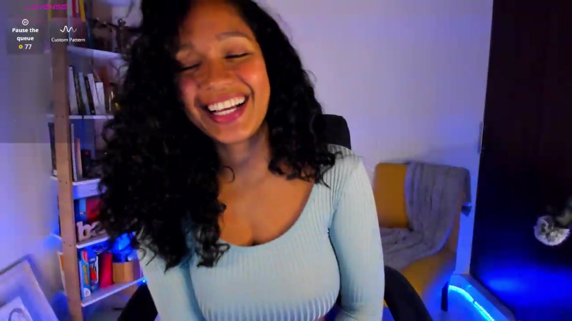 Gallery image thumbnail from Amatista_latina's myfreecams stream on, 05/18/2026, 09:05 image 5 of 20