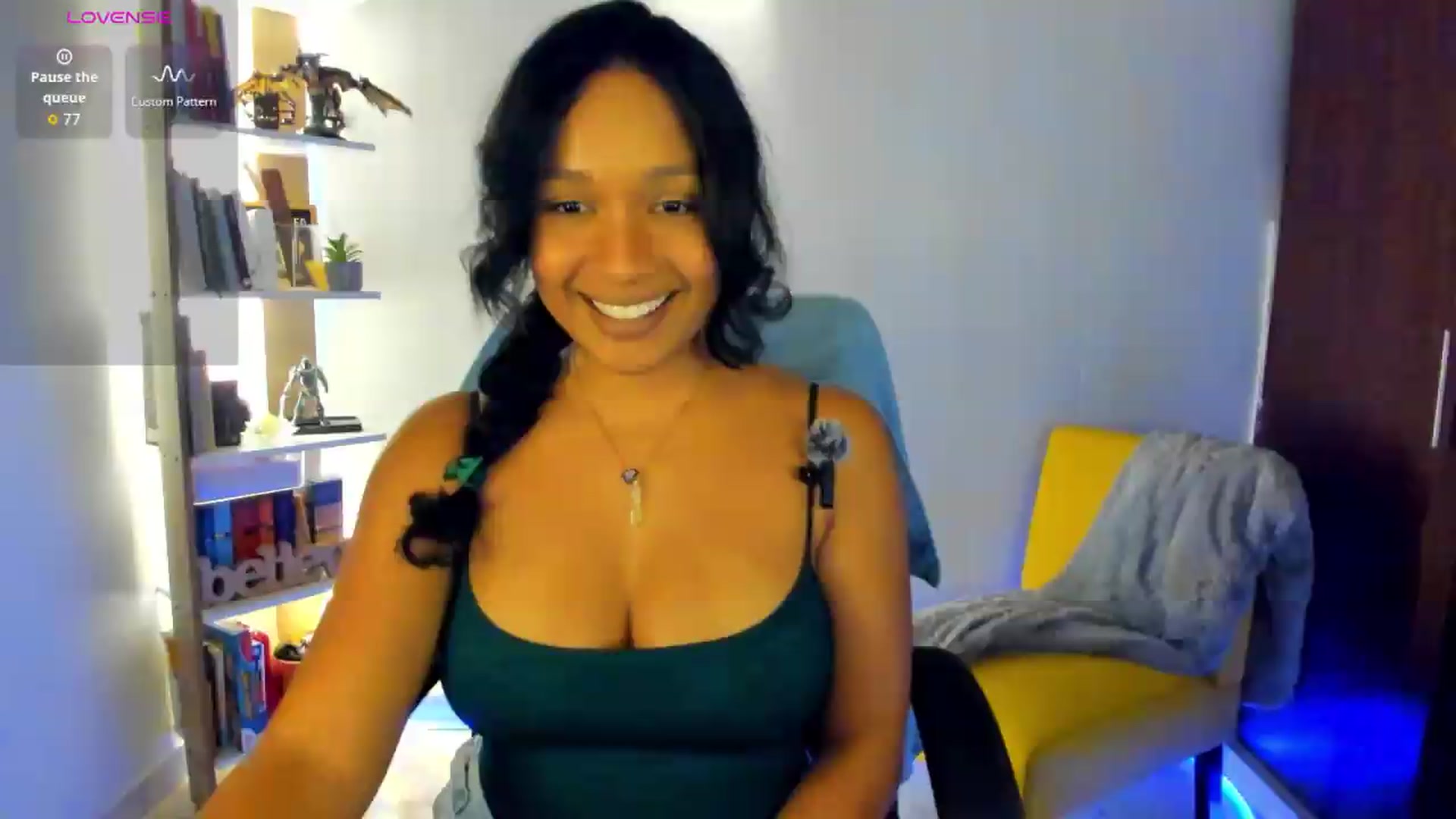 Gallery image thumbnail from Amatista_latina's myfreecams stream on, 05/24/2026, 05:35 image 16 of 20