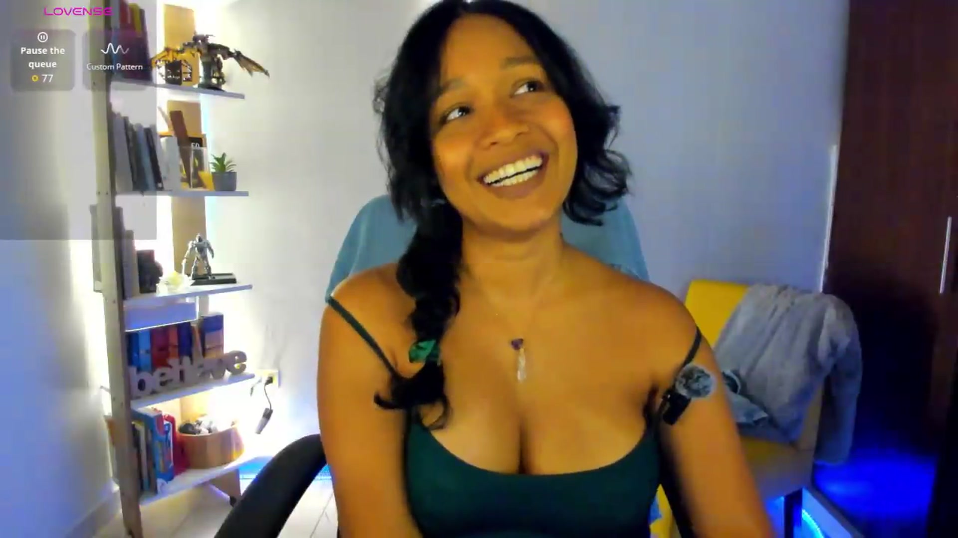 Gallery image thumbnail from Amatista_latina's myfreecams stream on, 05/24/2026, 08:18 image 4 of 20