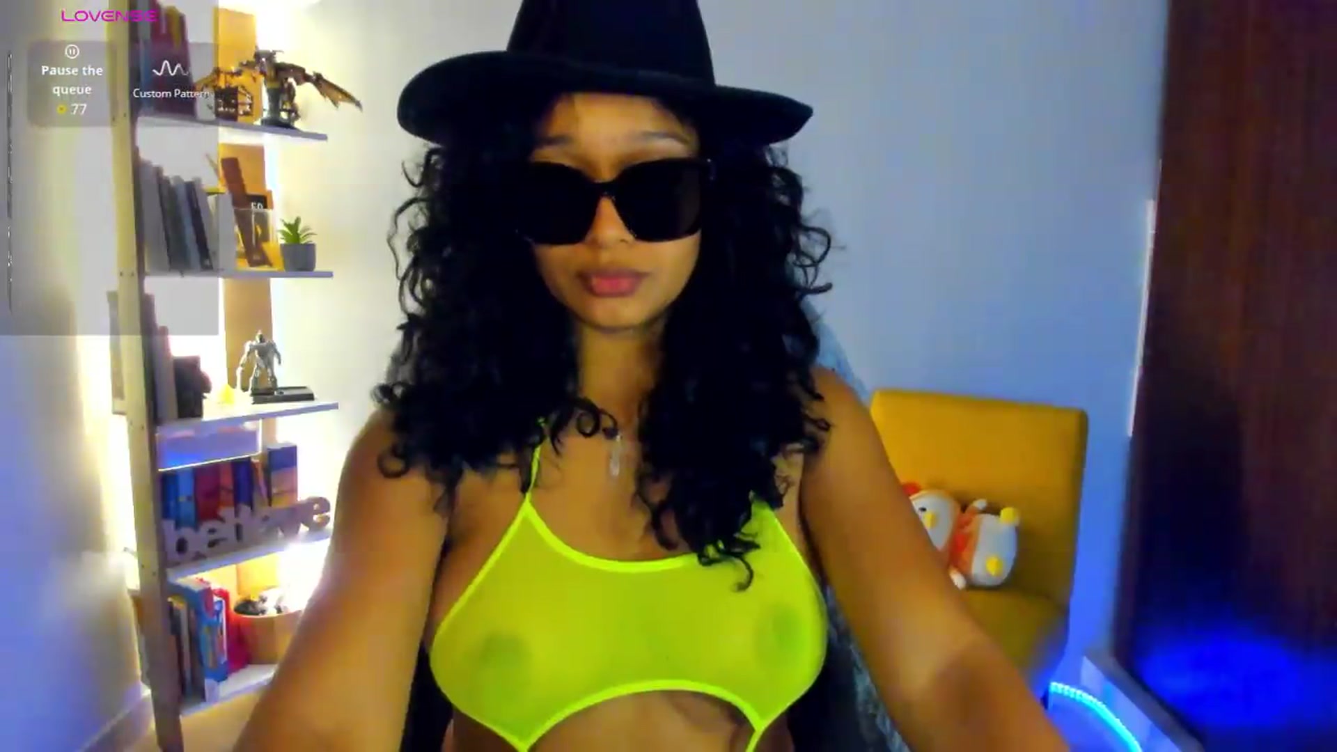 Gallery image thumbnail from Amatista_latina's myfreecams stream on, 05/27/2026, 07:12 image 10 of 20