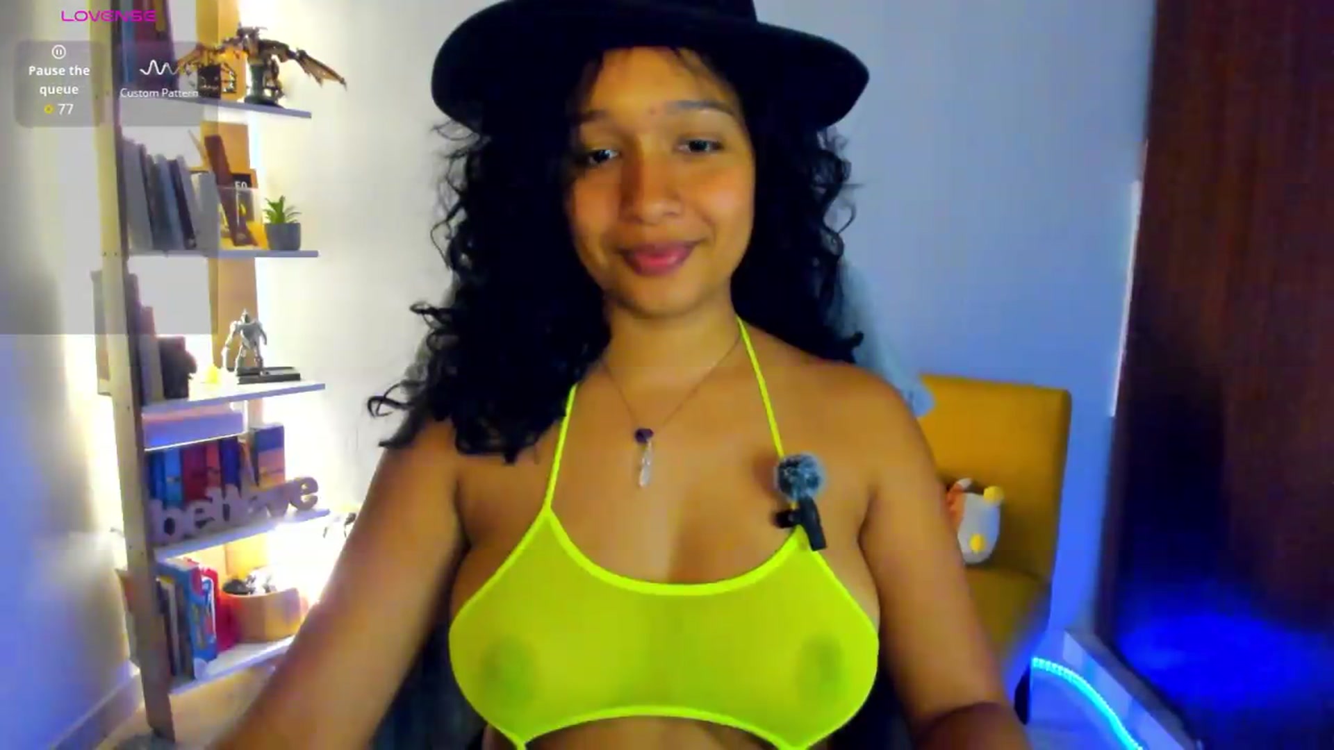 Gallery image thumbnail from Amatista_latina's myfreecams stream on, 05/27/2026, 07:12 image 14 of 20
