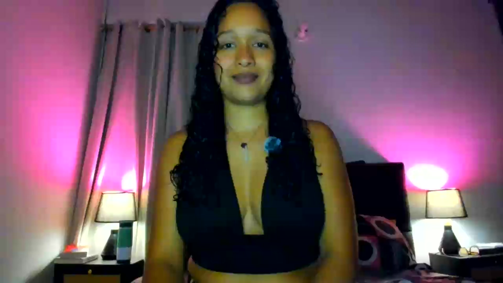 Gallery image thumbnail from Amatista_latina's myfreecams stream on, 06/08/2026, 04:12 image 1 of 20