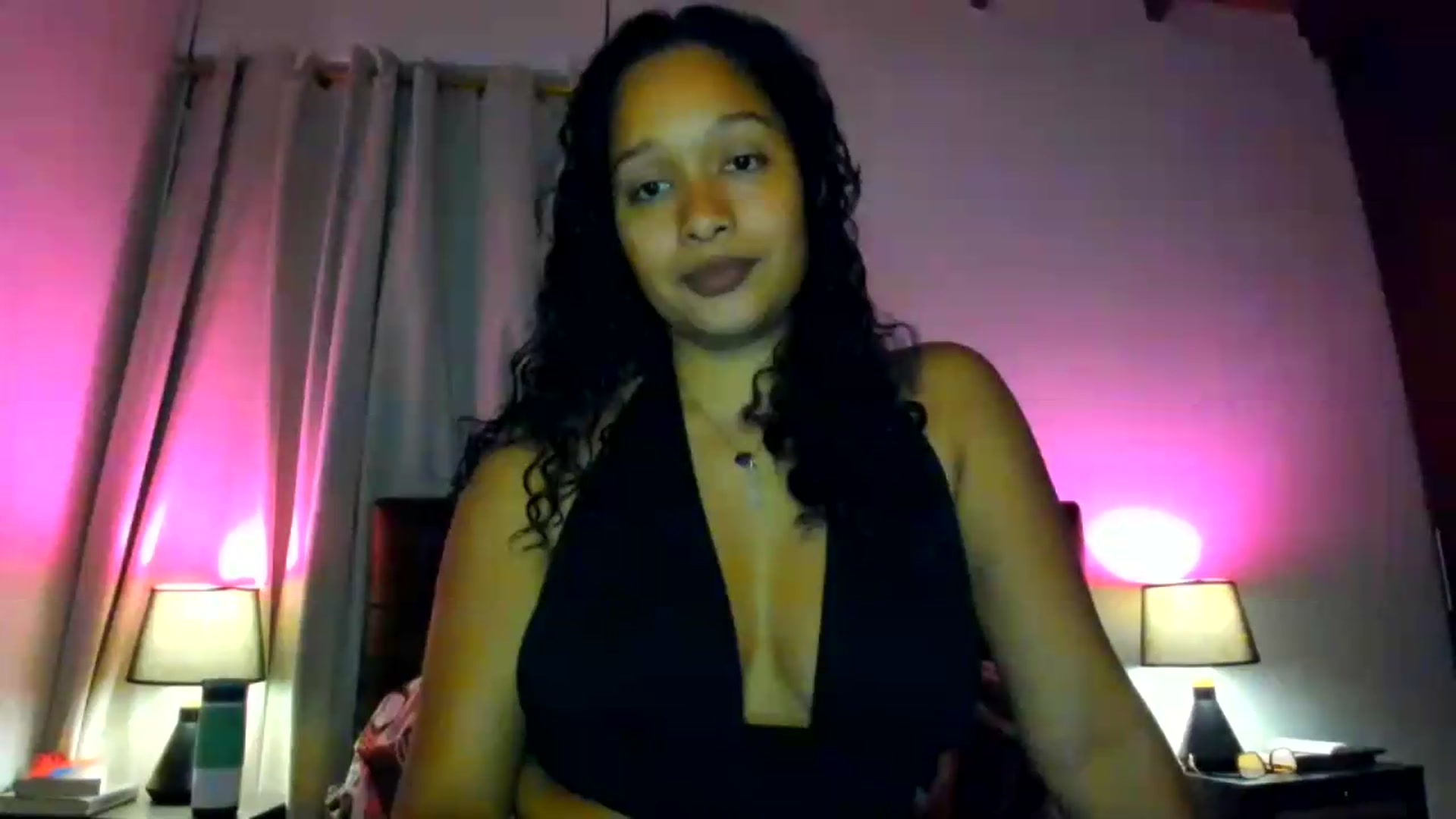 Gallery image thumbnail from Amatista_latina's myfreecams stream on, 06/08/2026, 04:12 image 17 of 20