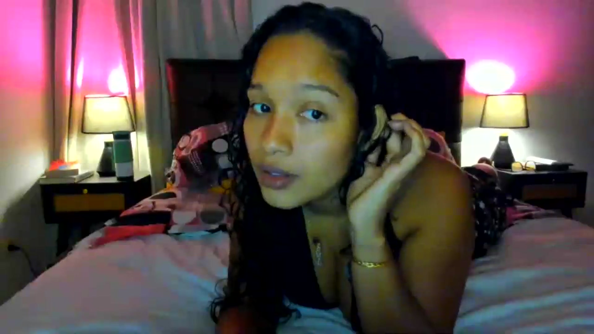 Gallery image thumbnail from Amatista_latina's myfreecams stream on, 06/08/2026, 04:12 image 6 of 20
