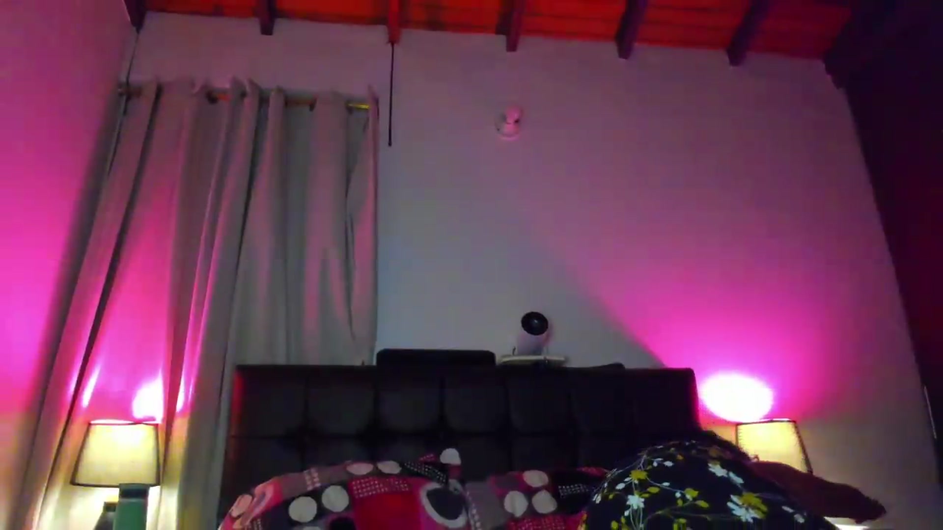 Gallery image thumbnail from Amatista_latina's myfreecams stream on, 06/08/2026, 04:57 image 17 of 20