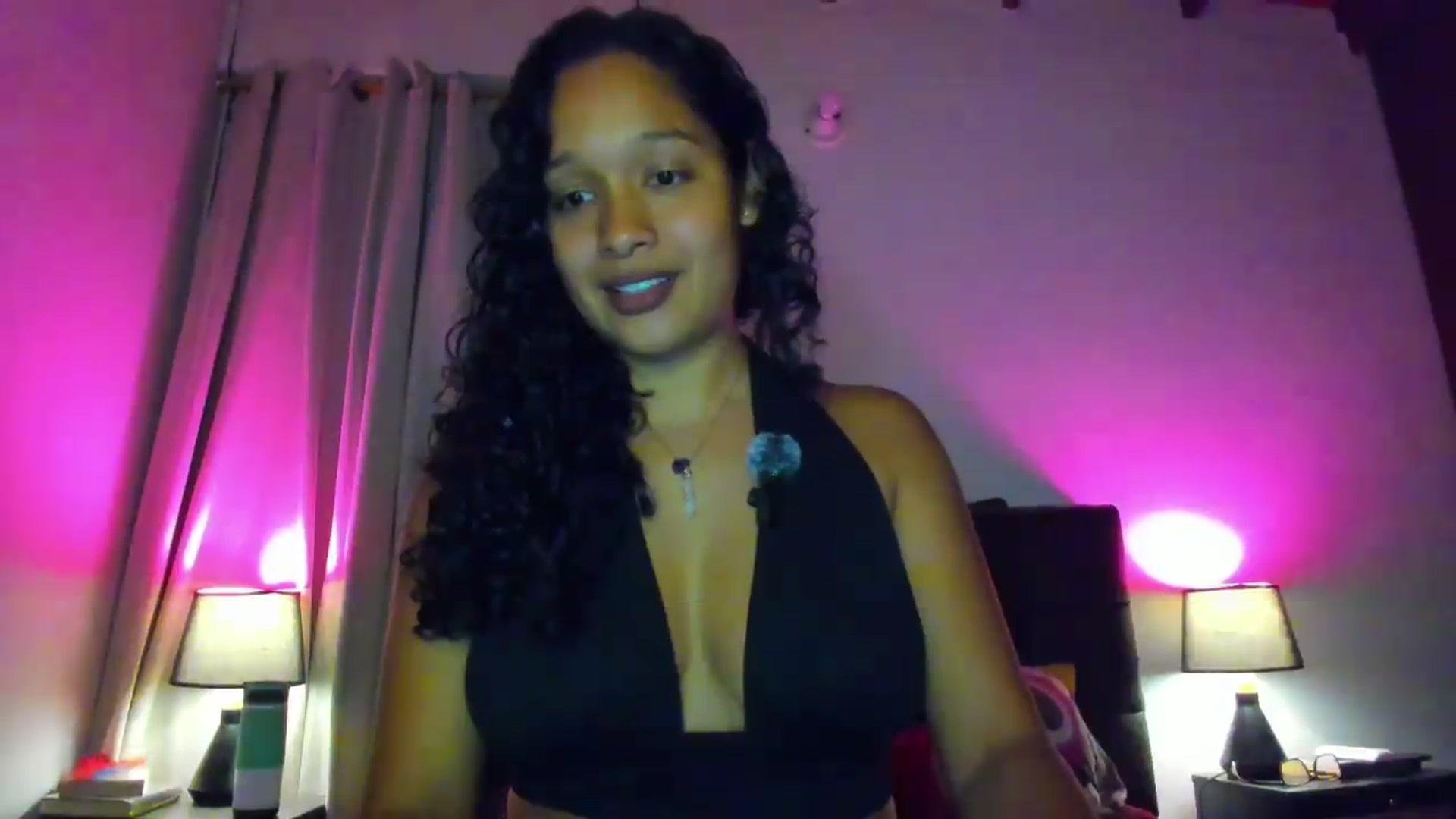 Gallery image thumbnail from Amatista_latina's myfreecams stream on, 06/08/2026, 04:57 image 9 of 20