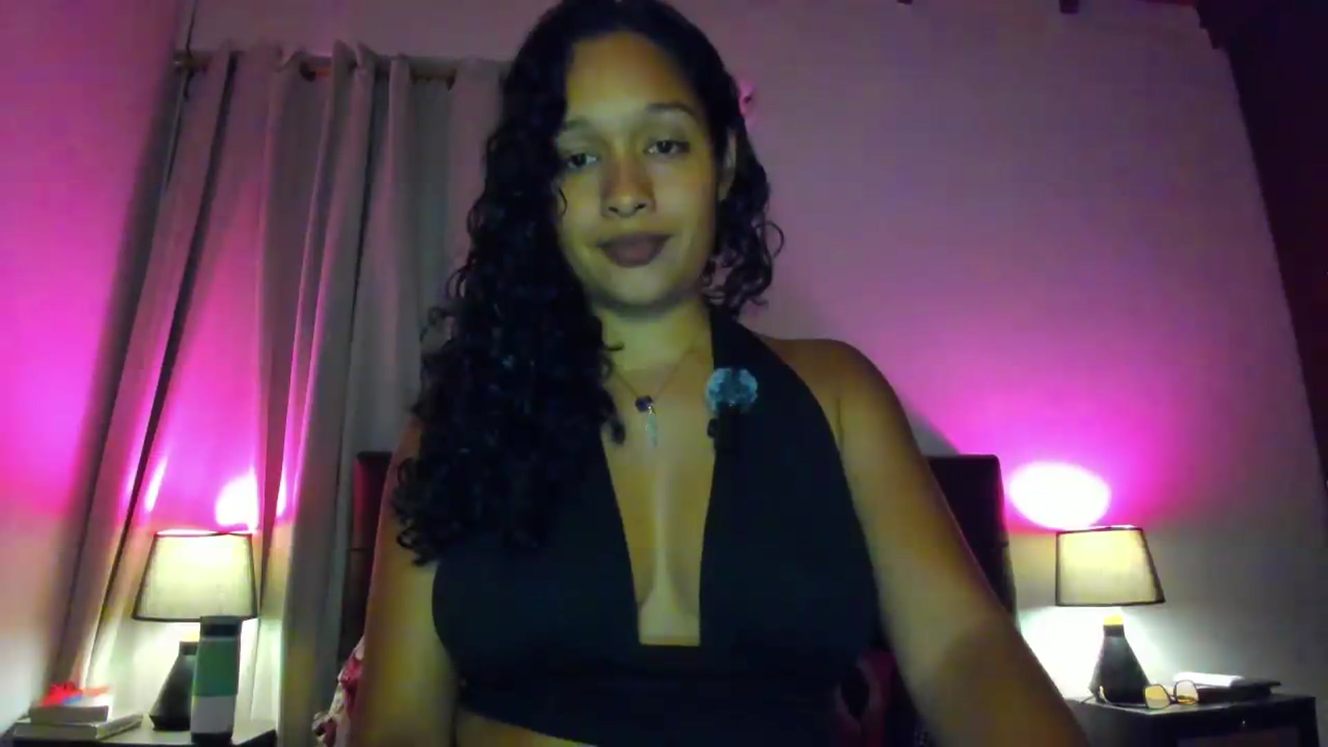 Gallery image thumbnail from Amatista_latina's myfreecams stream on, 06/08/2026, 04:57 image 4 of 20