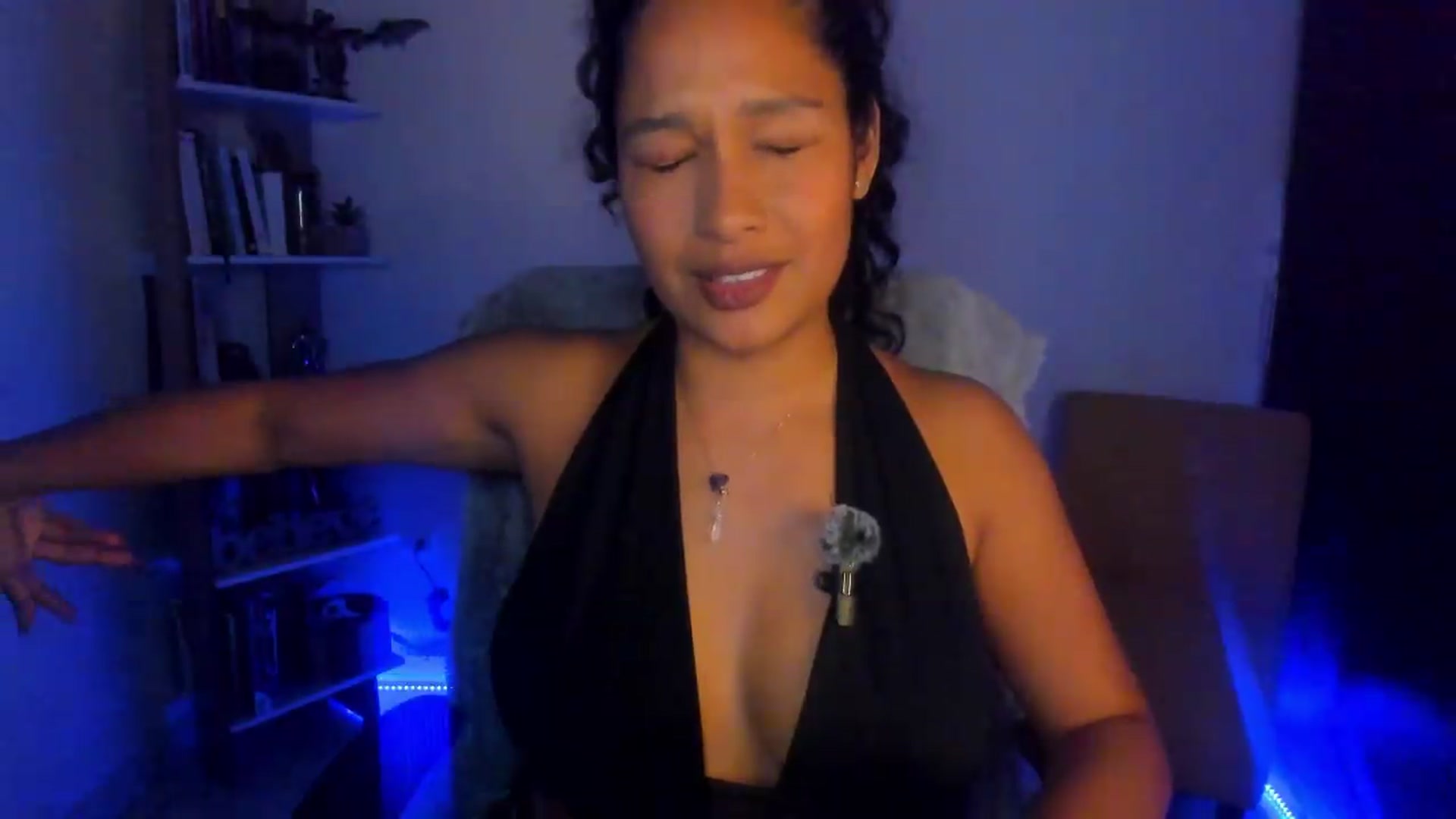 Gallery image thumbnail from Amatista_latina's myfreecams stream on, 06/08/2026, 07:08 image 8 of 20