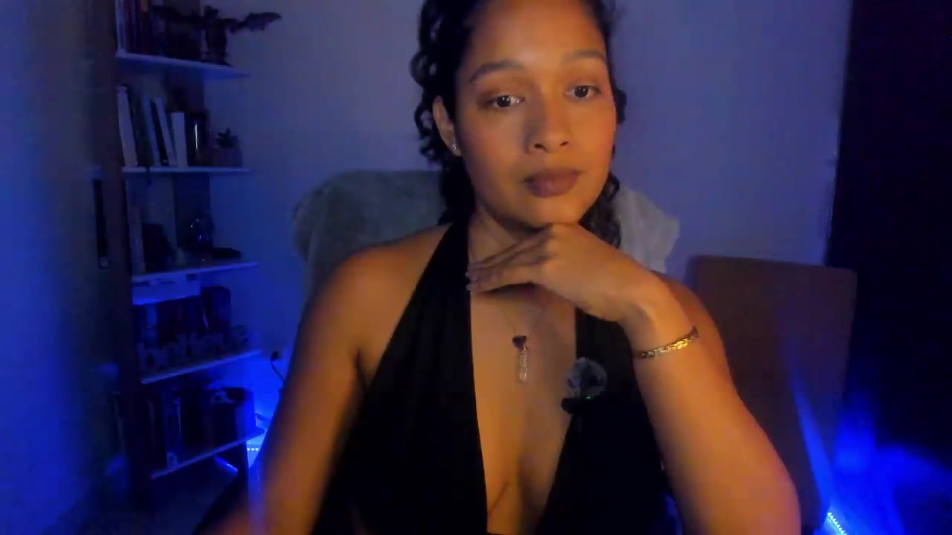 Gallery image thumbnail from Amatista_latina's myfreecams stream on, 06/08/2026, 07:08 image 19 of 20