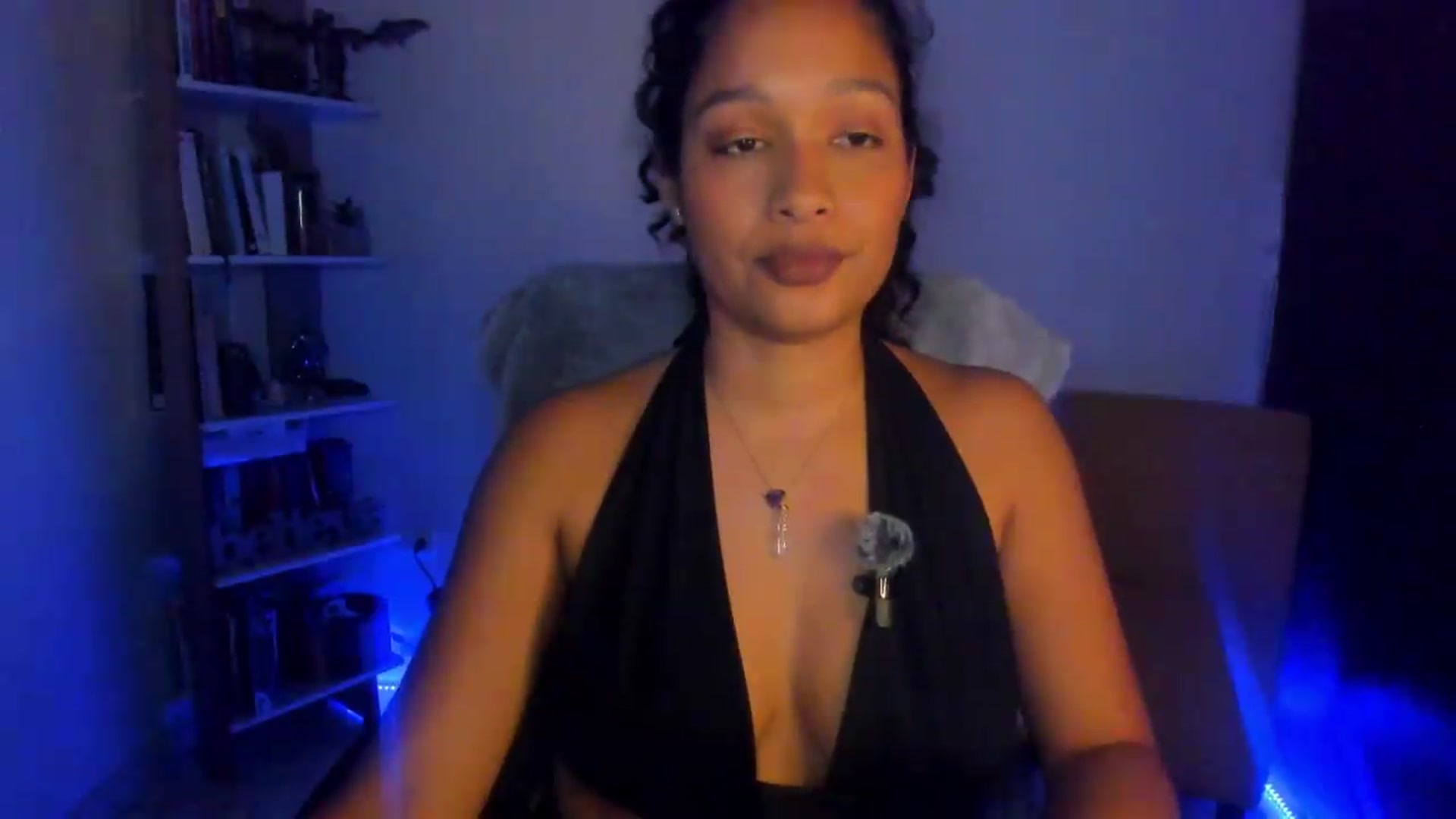 Gallery image thumbnail from Amatista_latina's myfreecams stream on, 06/08/2026, 07:08 image 12 of 20