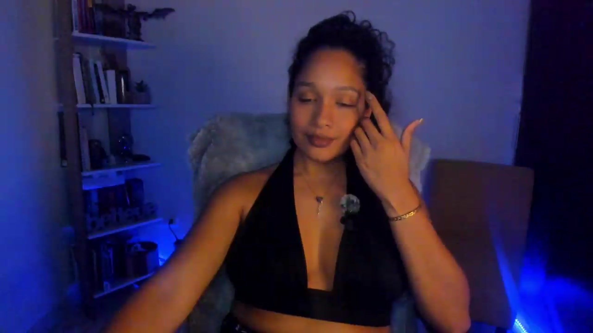 Gallery image thumbnail from Amatista_latina's myfreecams stream on, 06/08/2026, 08:26 image 6 of 20
