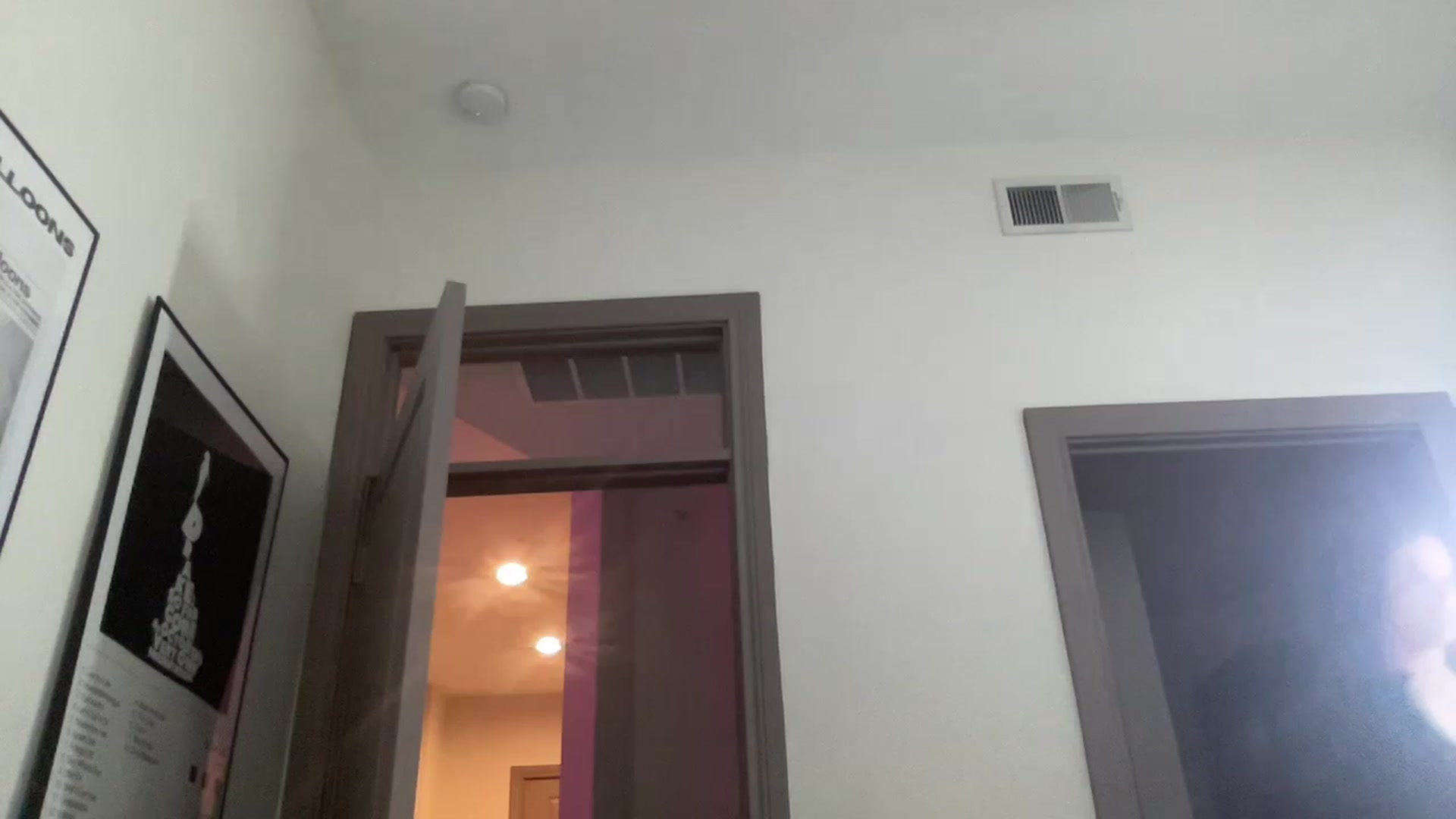 Gallery image thumbnail from Amaya_Flores's myfreecams stream on, 11/23/2022, 02:53 image 17 of 20