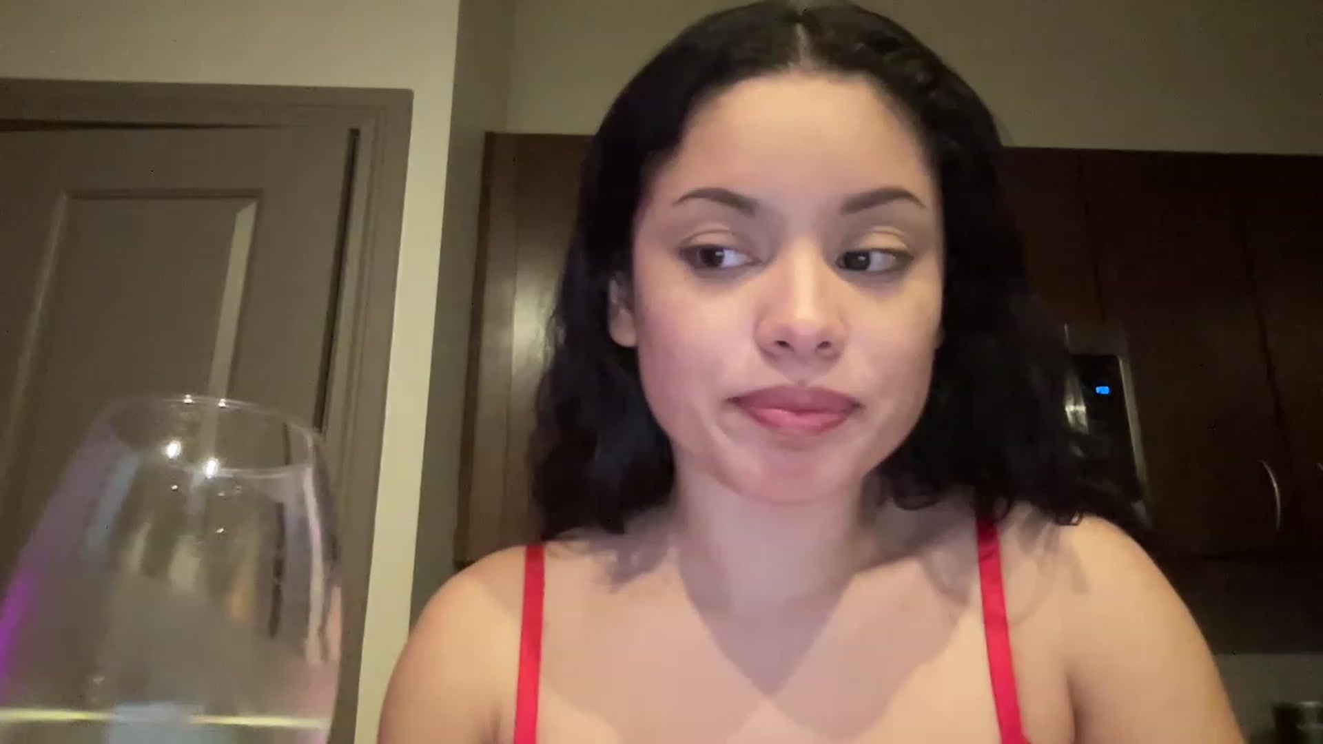 Gallery image thumbnail from Amaya_Flores's myfreecams stream on, 12/02/2022, 07:06 image 12 of 20