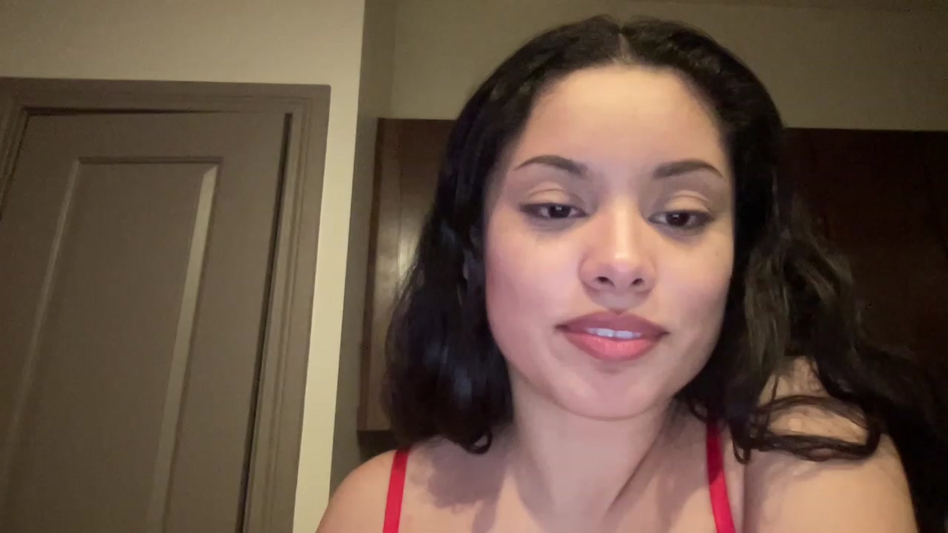 Gallery image thumbnail from Amaya_Flores's myfreecams stream on, 12/02/2022, 07:29 image 12 of 20