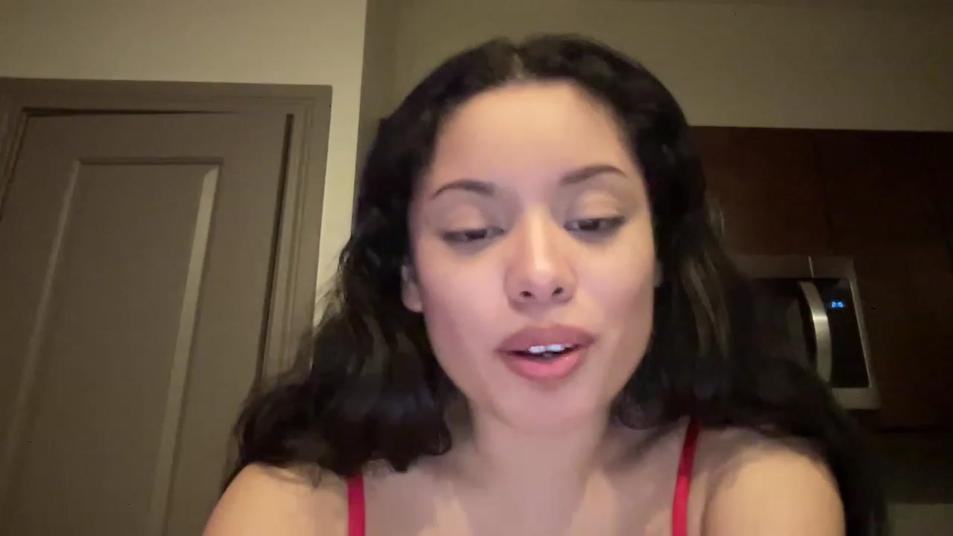 Gallery image thumbnail from Amaya_Flores's myfreecams stream on, 12/02/2022, 07:29 image 4 of 20