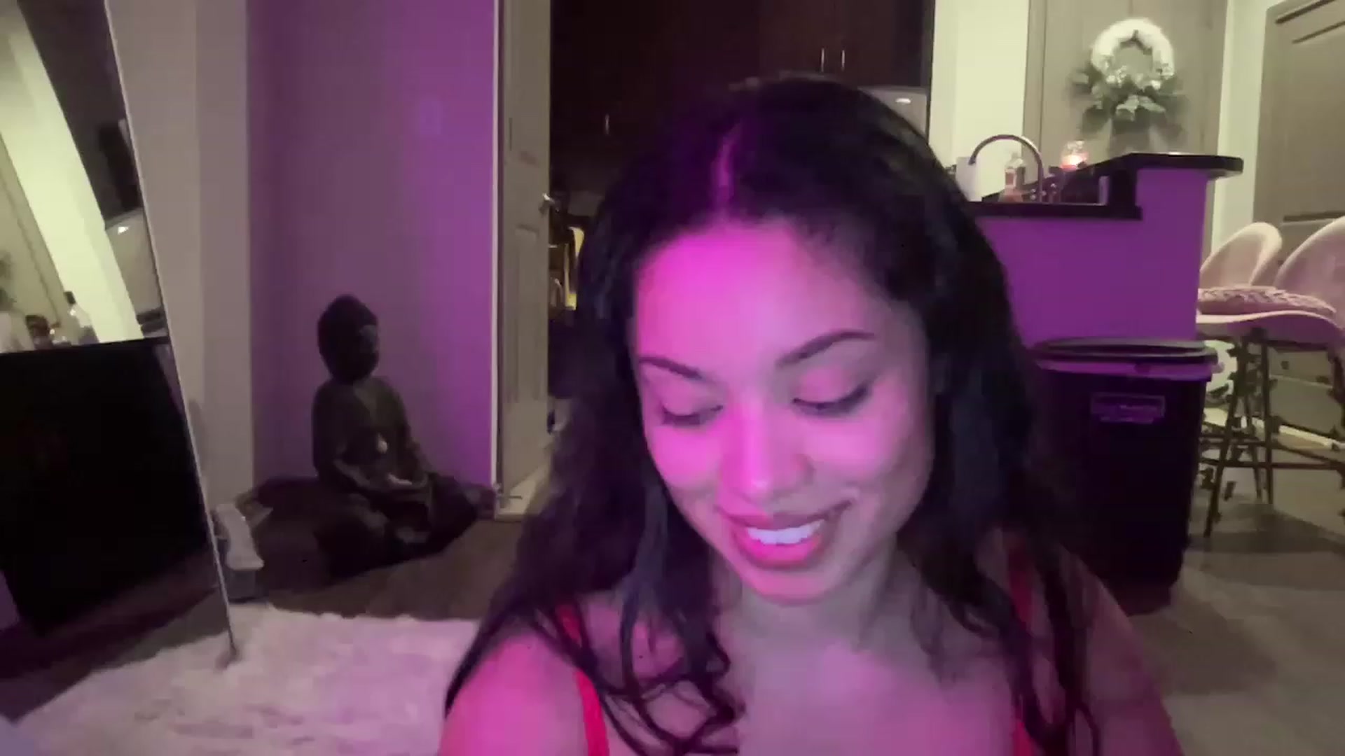 Gallery image thumbnail from Amaya_Flores's myfreecams stream on, 12/02/2022, 08:13 image 15 of 20