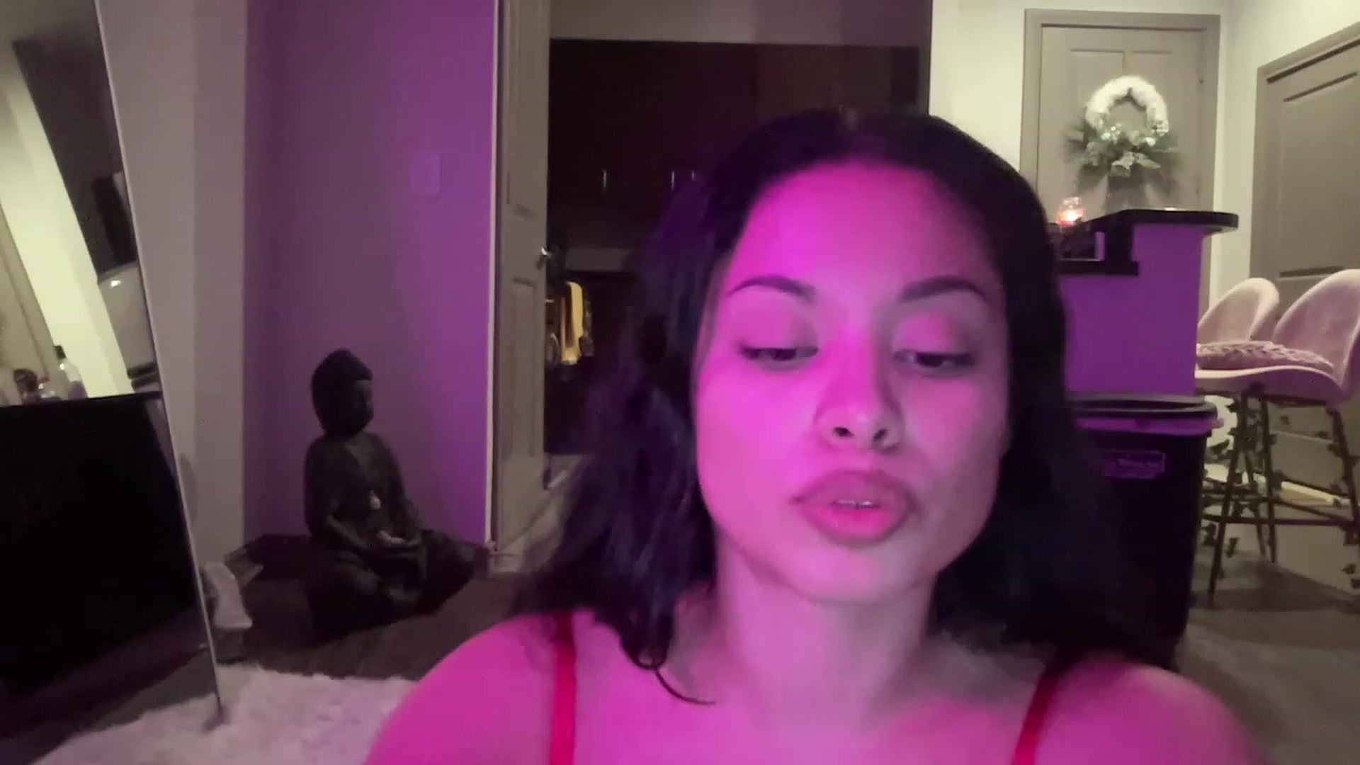 Gallery image thumbnail from Amaya_Flores's myfreecams stream on, 12/02/2022, 08:13 image 17 of 20